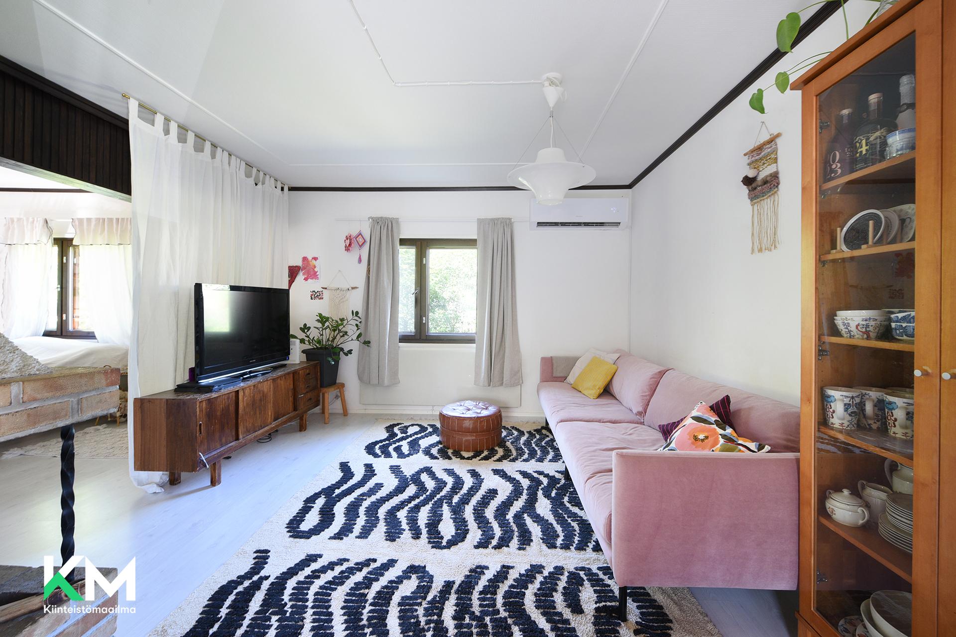 Mustamäenkatu 60, Laune, Lahti