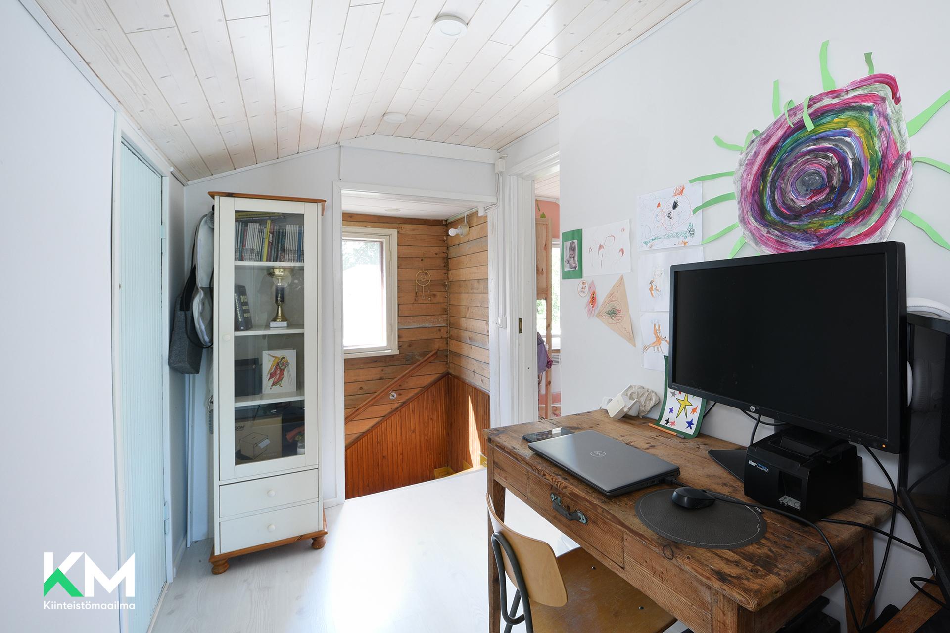 Mustamäenkatu 60, Laune, Lahti