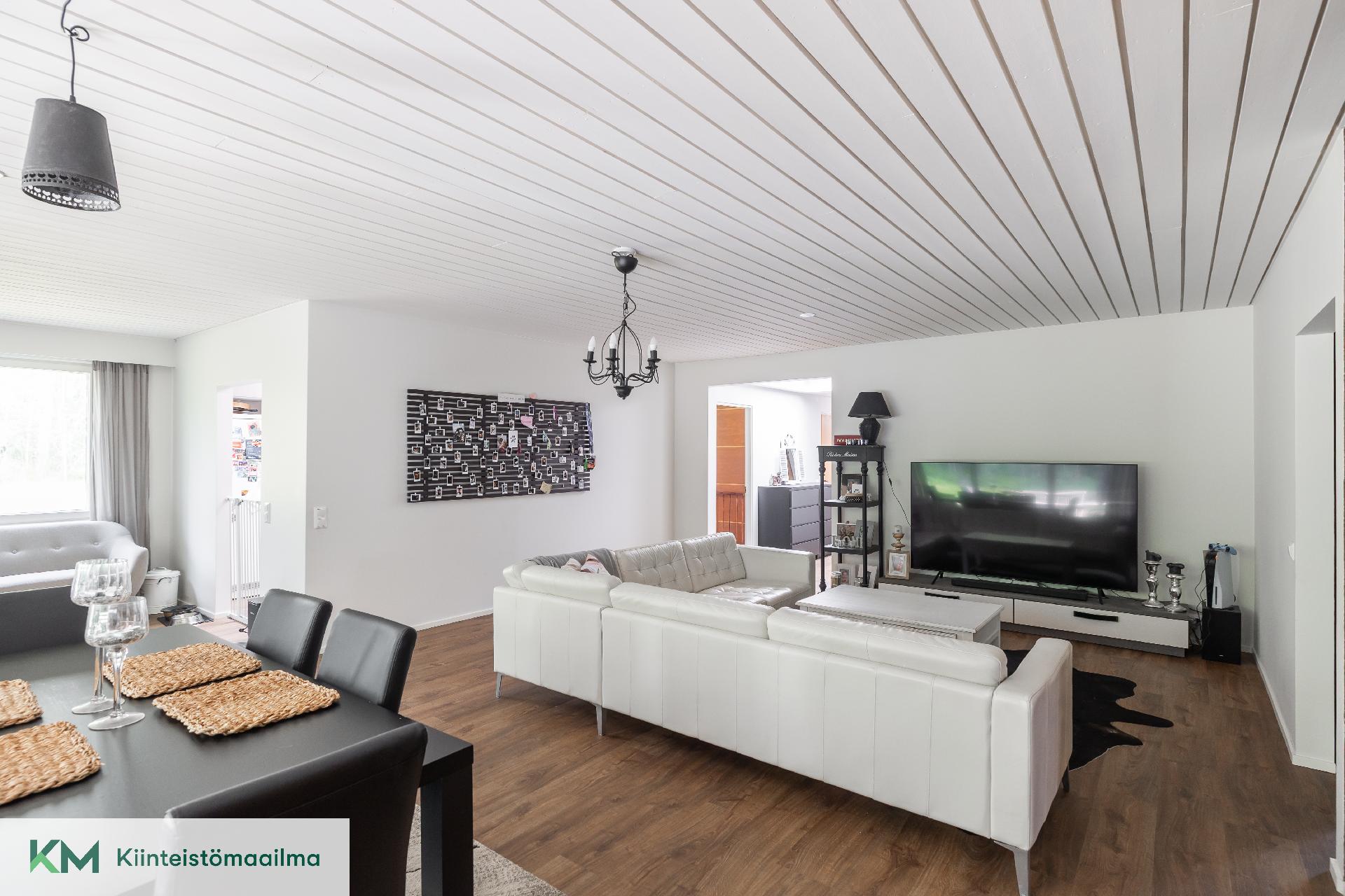 Ajomiehentie 24, Aittakorpi, Kotka