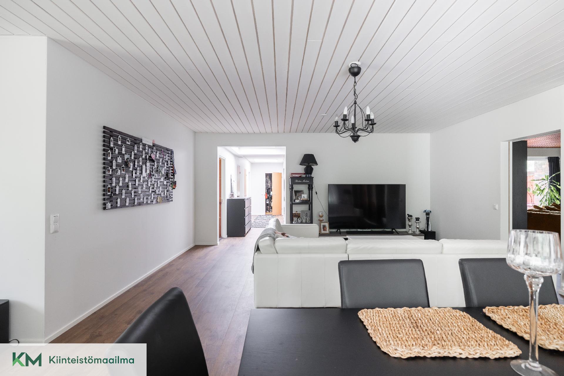 Ajomiehentie 24, Aittakorpi, Kotka