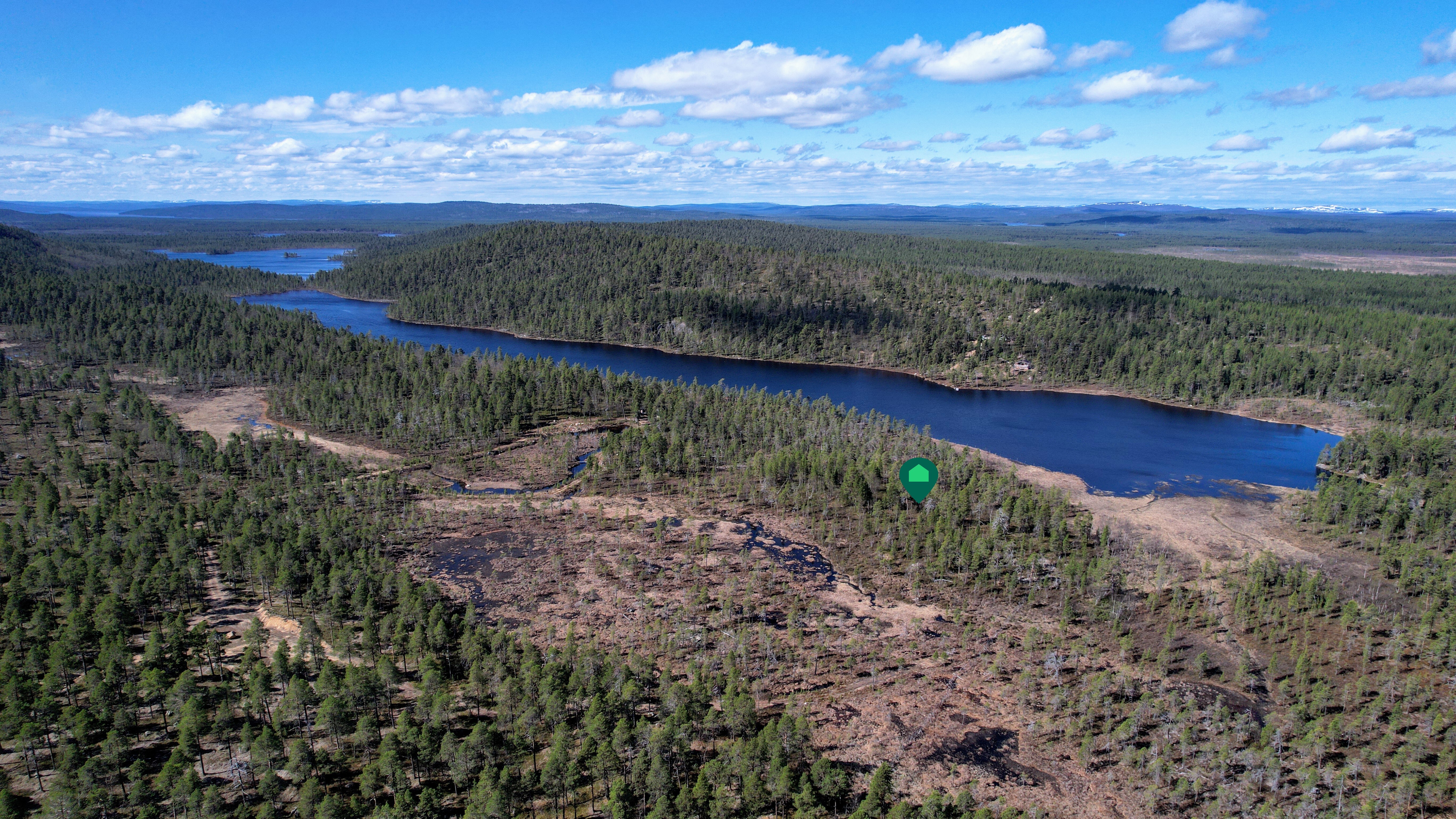Mökkitontti ilman lähinaapureita