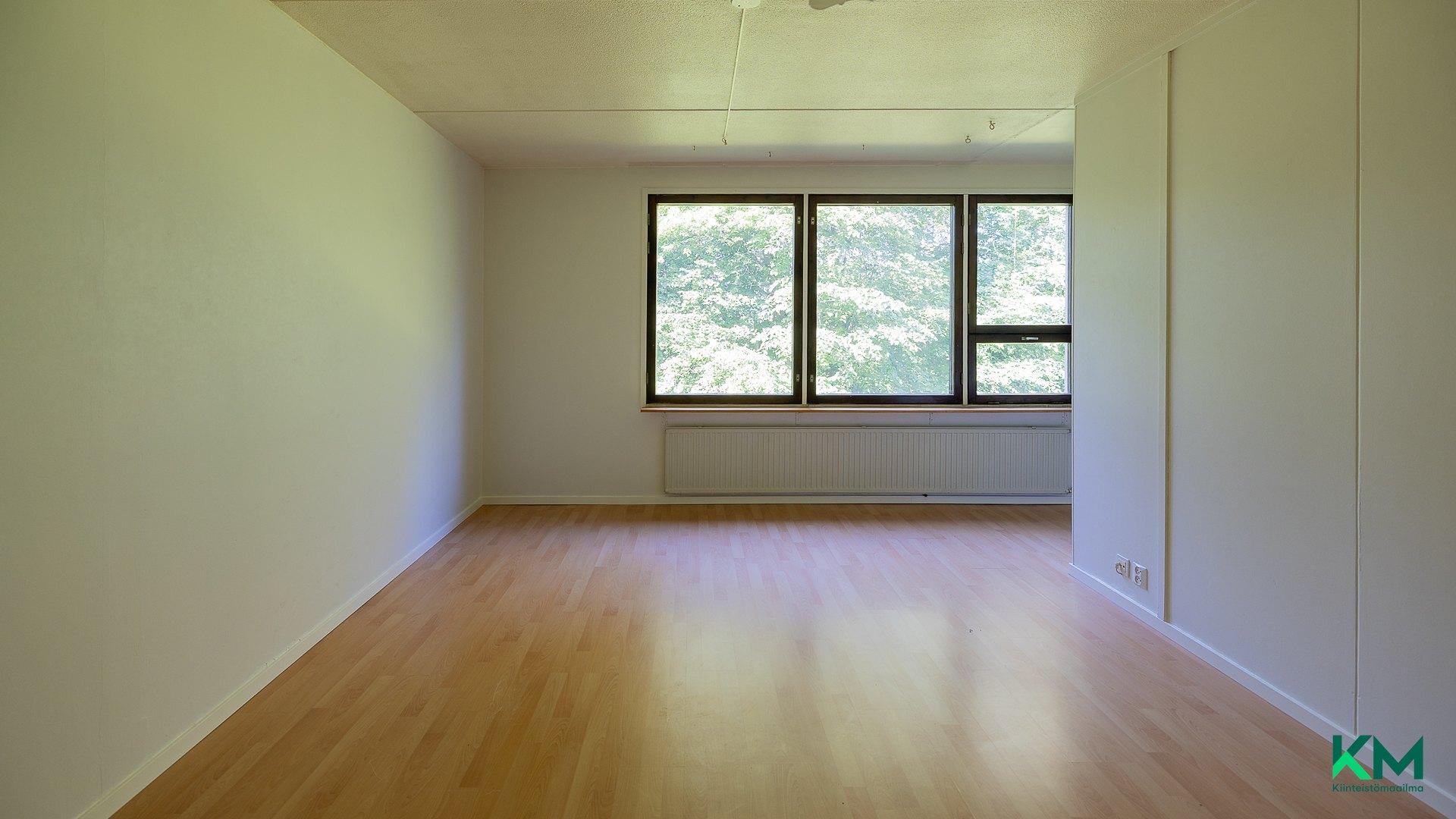 Karviaistie 14, Malmi, Helsinki