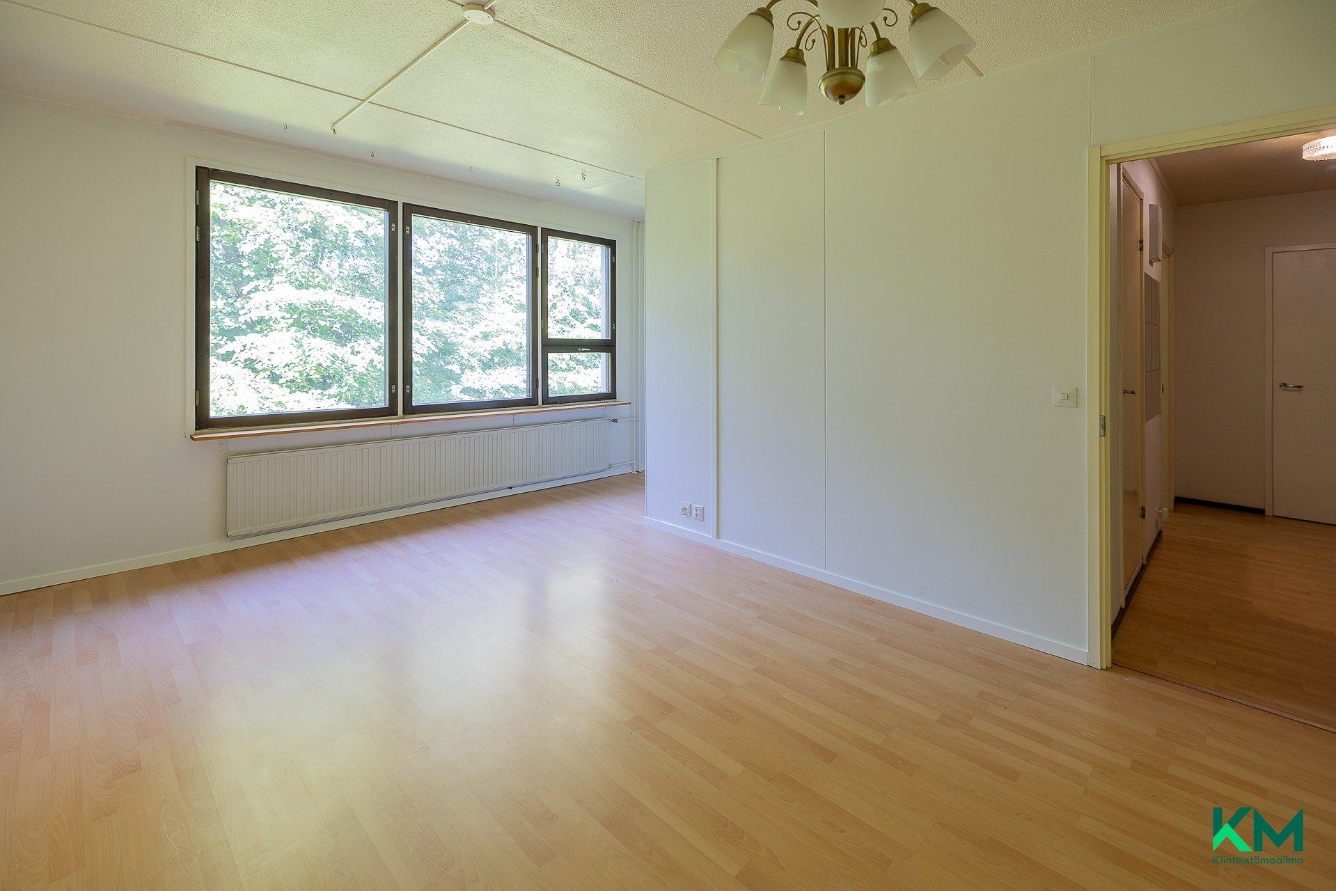 Karviaistie 14, Malmi, Helsinki