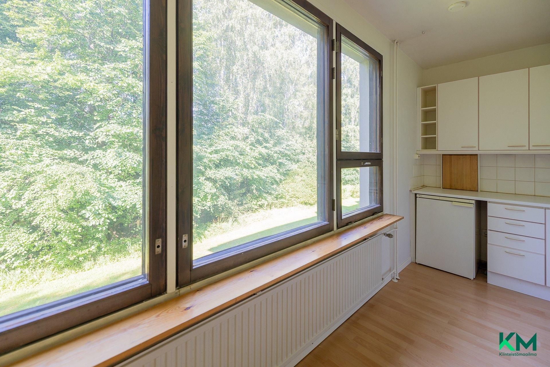 Karviaistie 14, Malmi, Helsinki