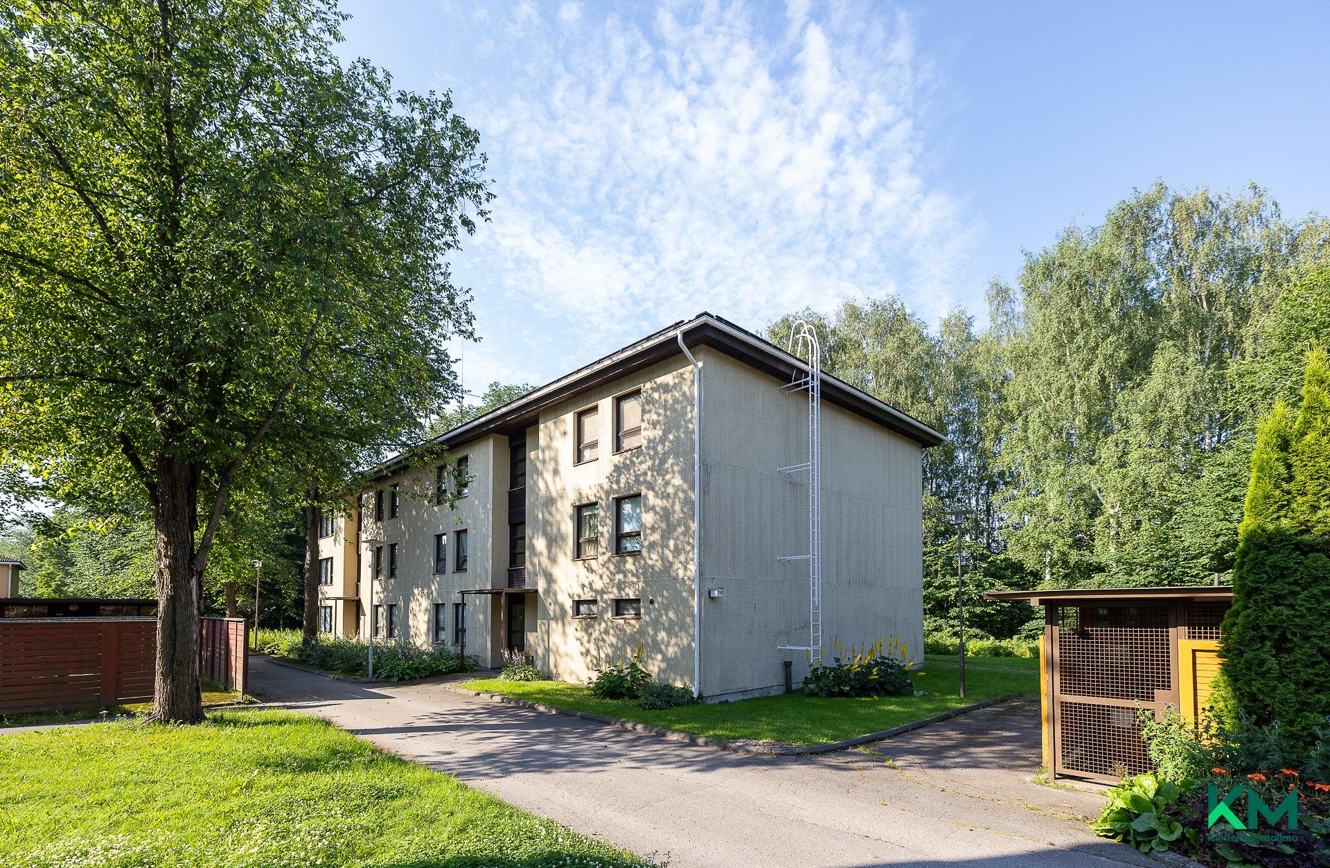Karviaistie 14, Malmi, Helsinki