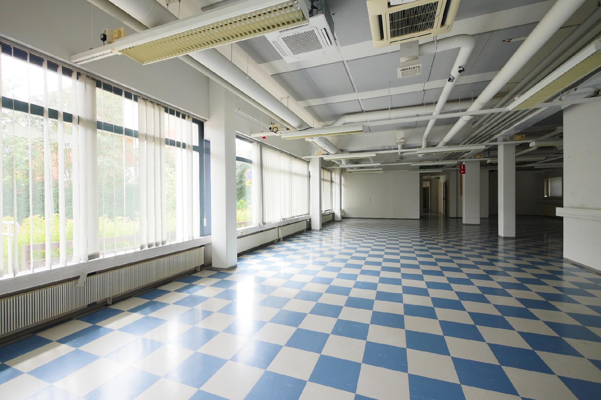 Kirkonkyläntie 14, Malmi, Helsinki