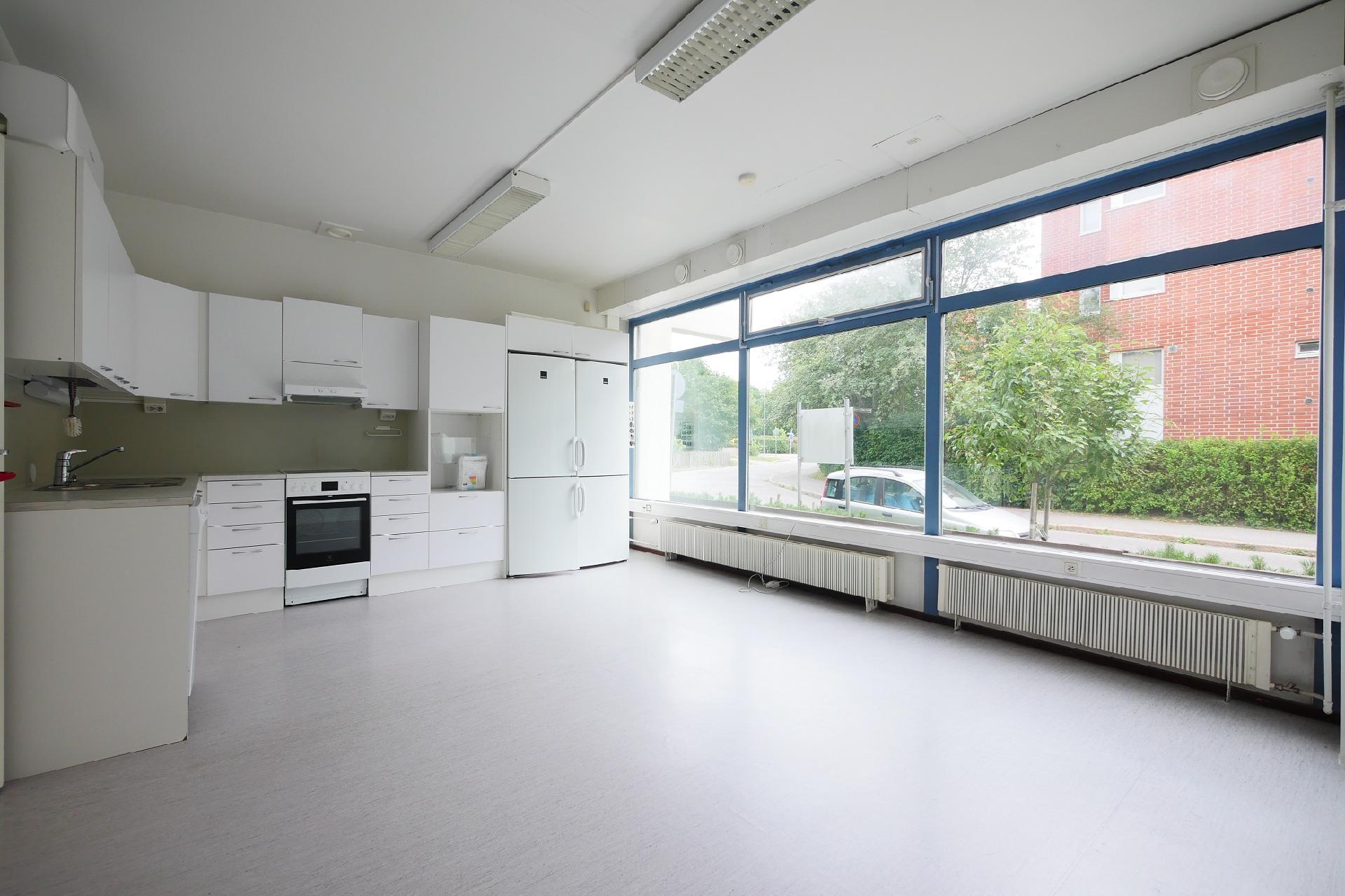 Kirkonkyläntie 14, Malmi, Helsinki