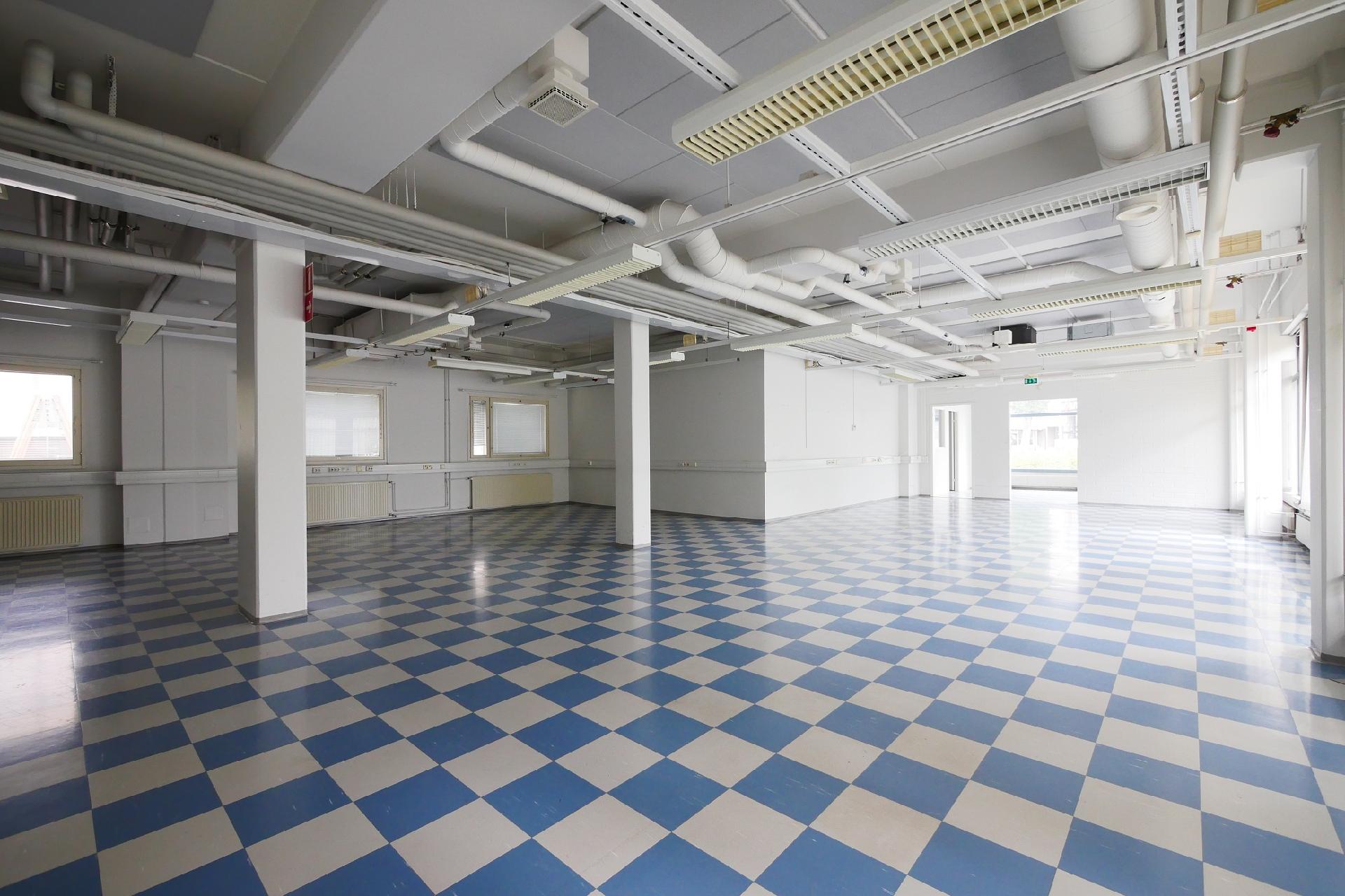 Kirkonkyläntie 14, Malmi, Helsinki