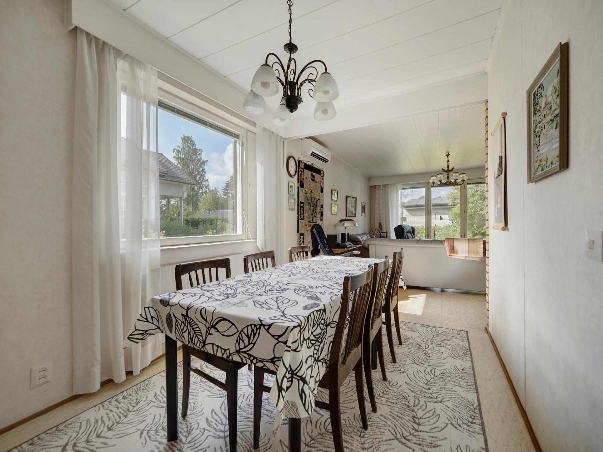 Rakentajankatu 10, Mutala, Joensuu