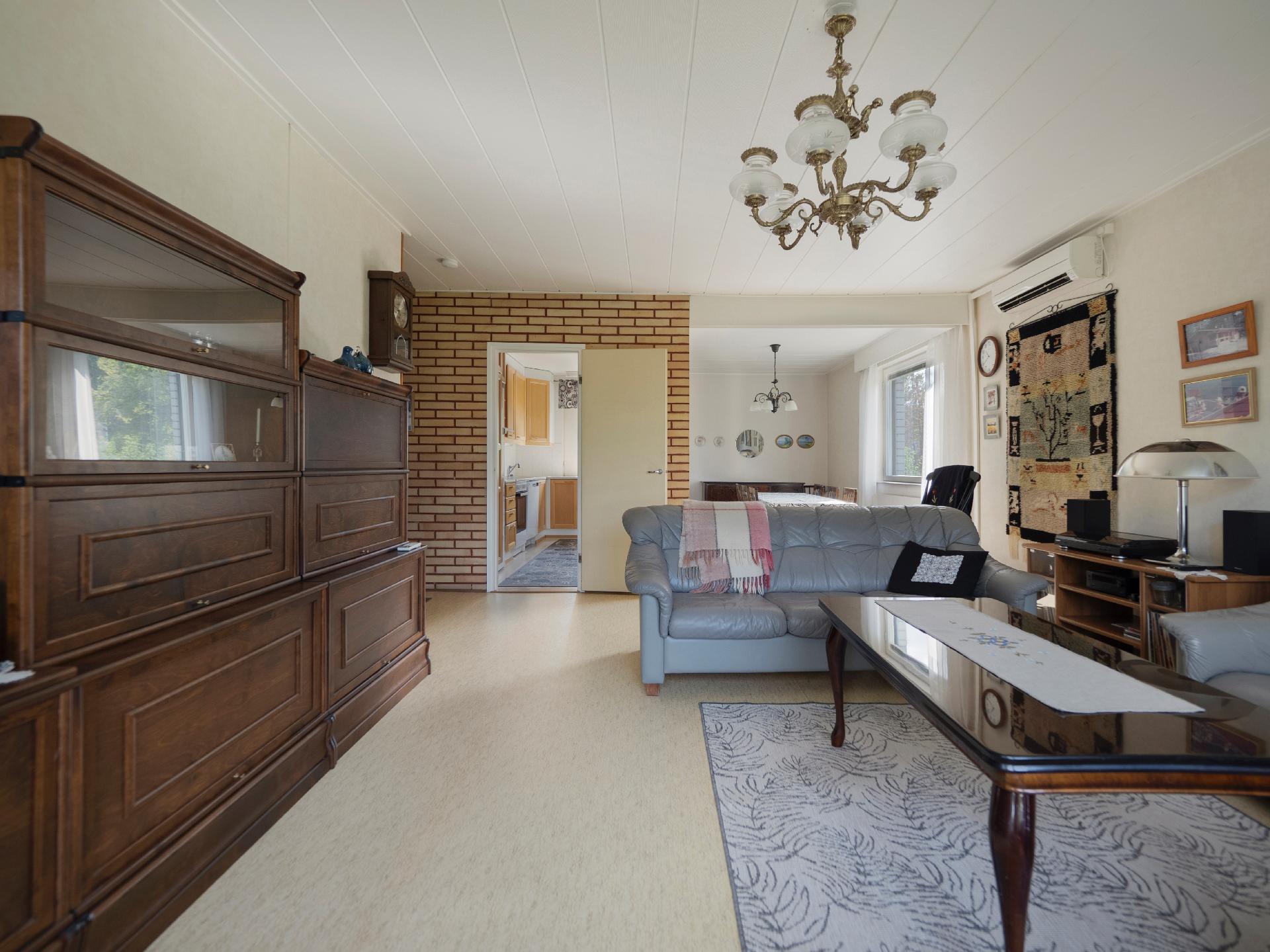 Rakentajankatu 10, Mutala, Joensuu