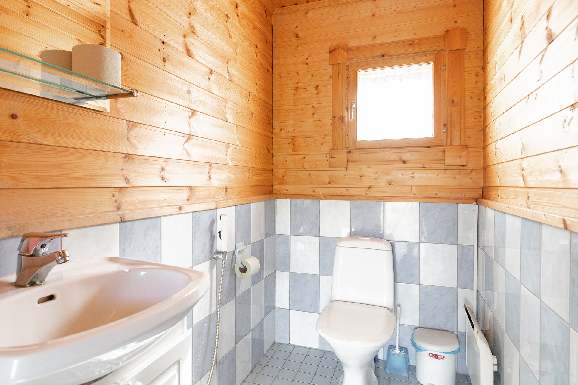 erillinen wc