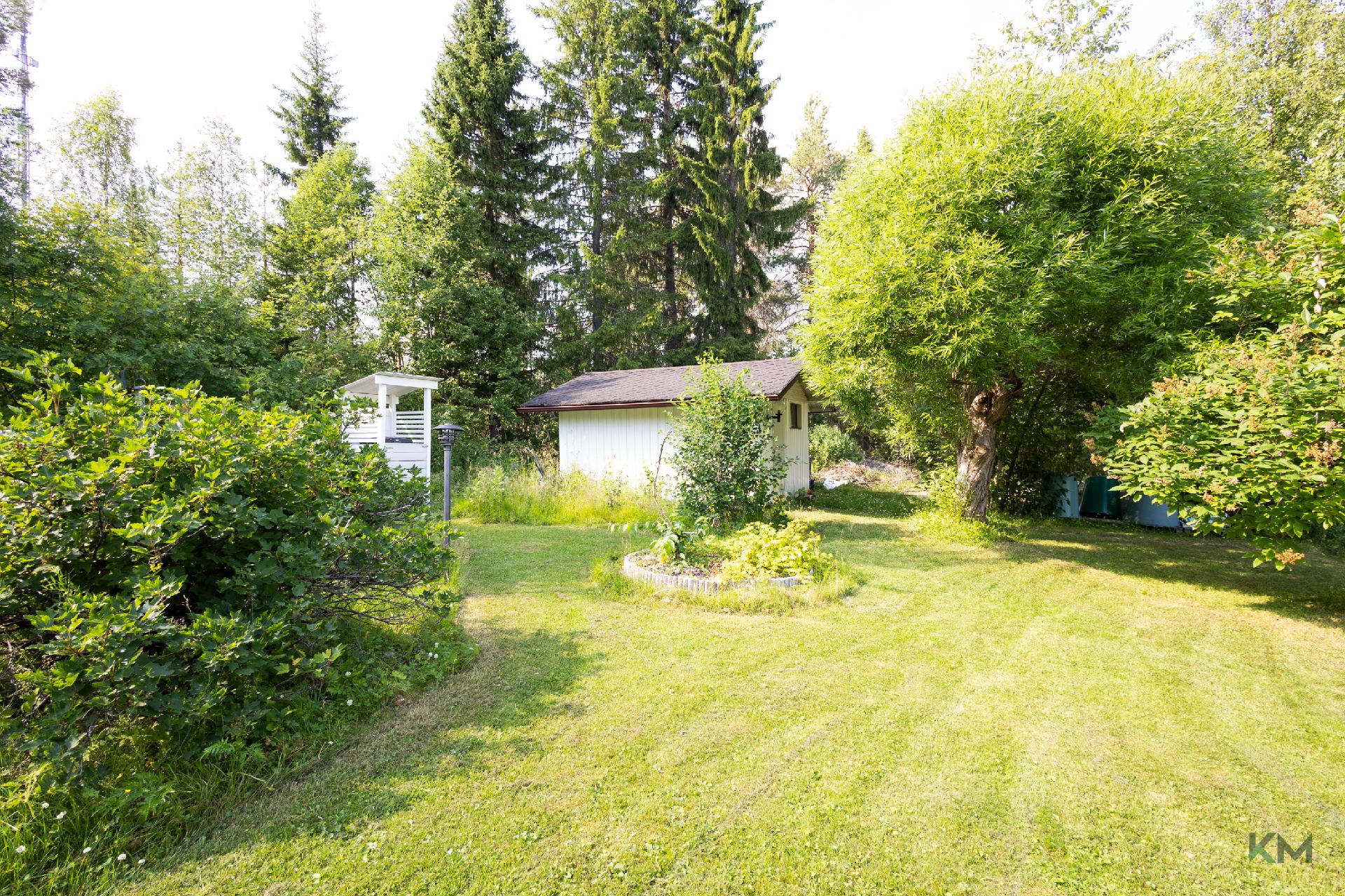 Tuulenkaato 11, Lapinrinne, Rovaniemi