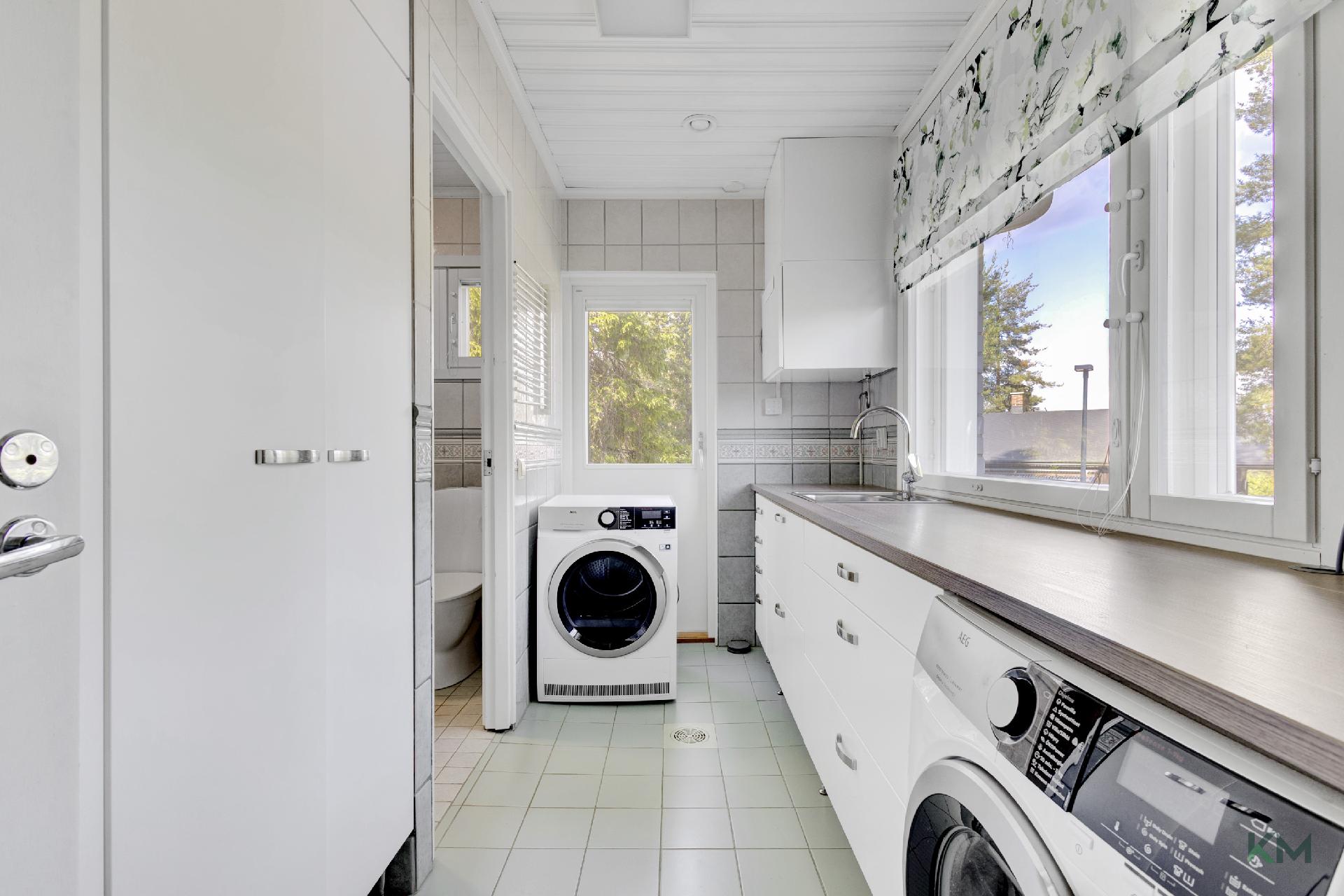 Tuulenkaato 11, Lapinrinne, Rovaniemi