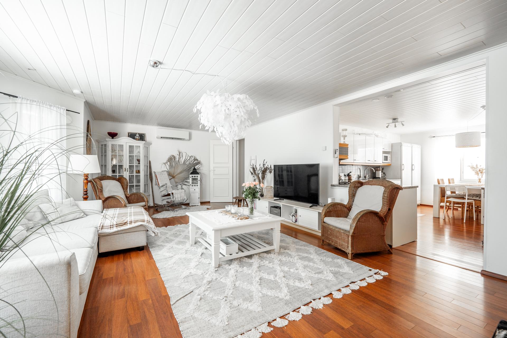 Tyveläntie 5, Herukka, Oulu