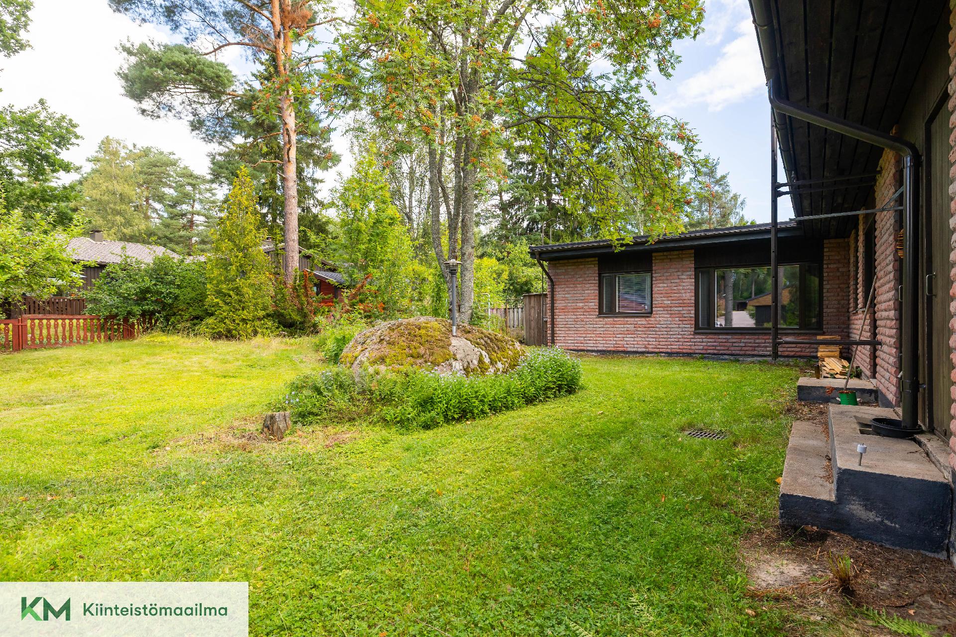 Oksapolku 1, Aittakorpi, Kotka