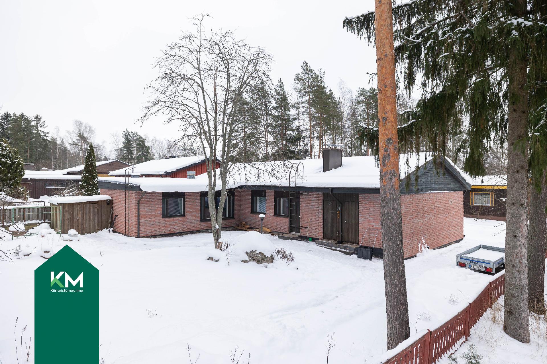 Oksapolku 1, Aittakorpi, Kotka