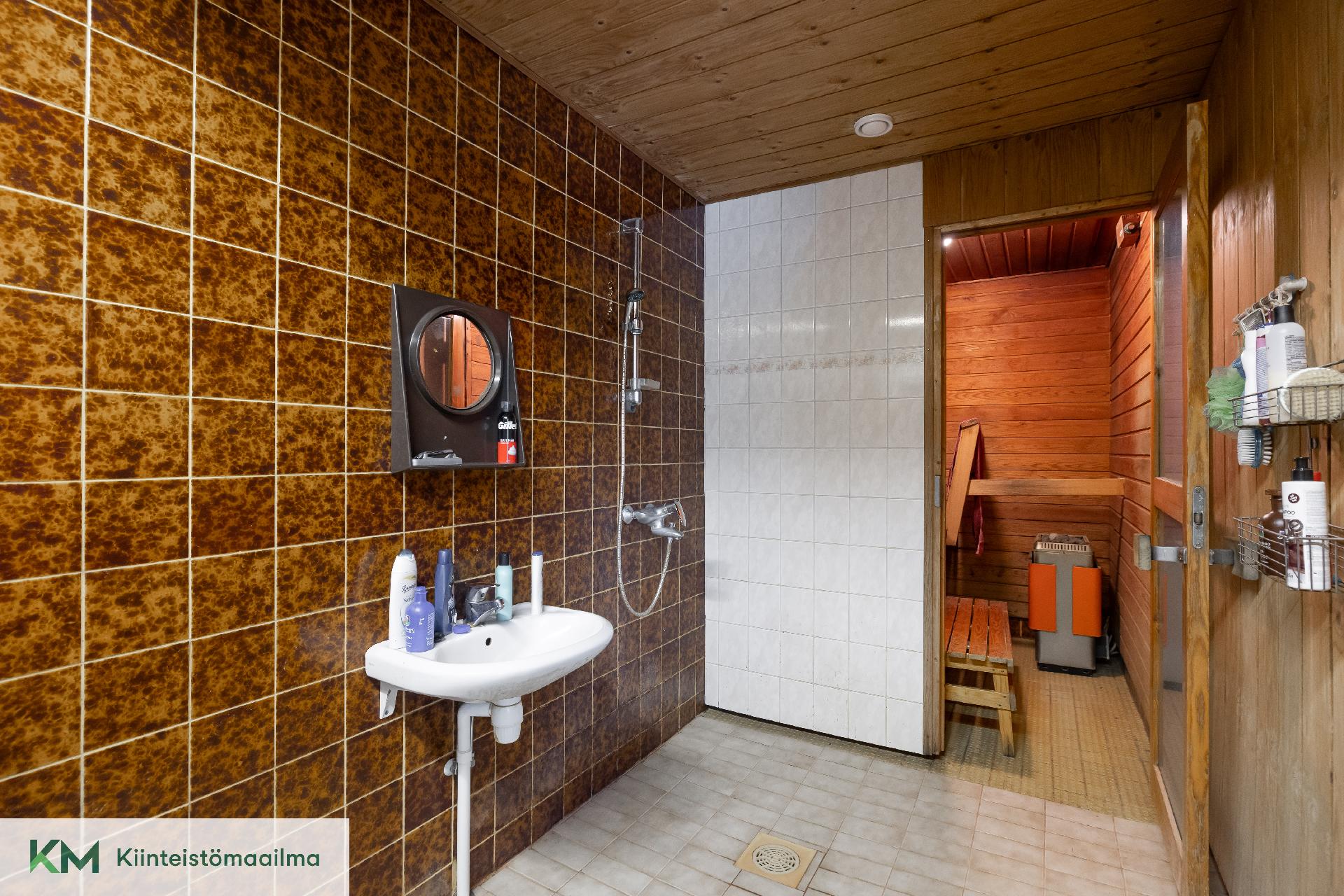 Oksapolku 1, Aittakorpi, Kotka