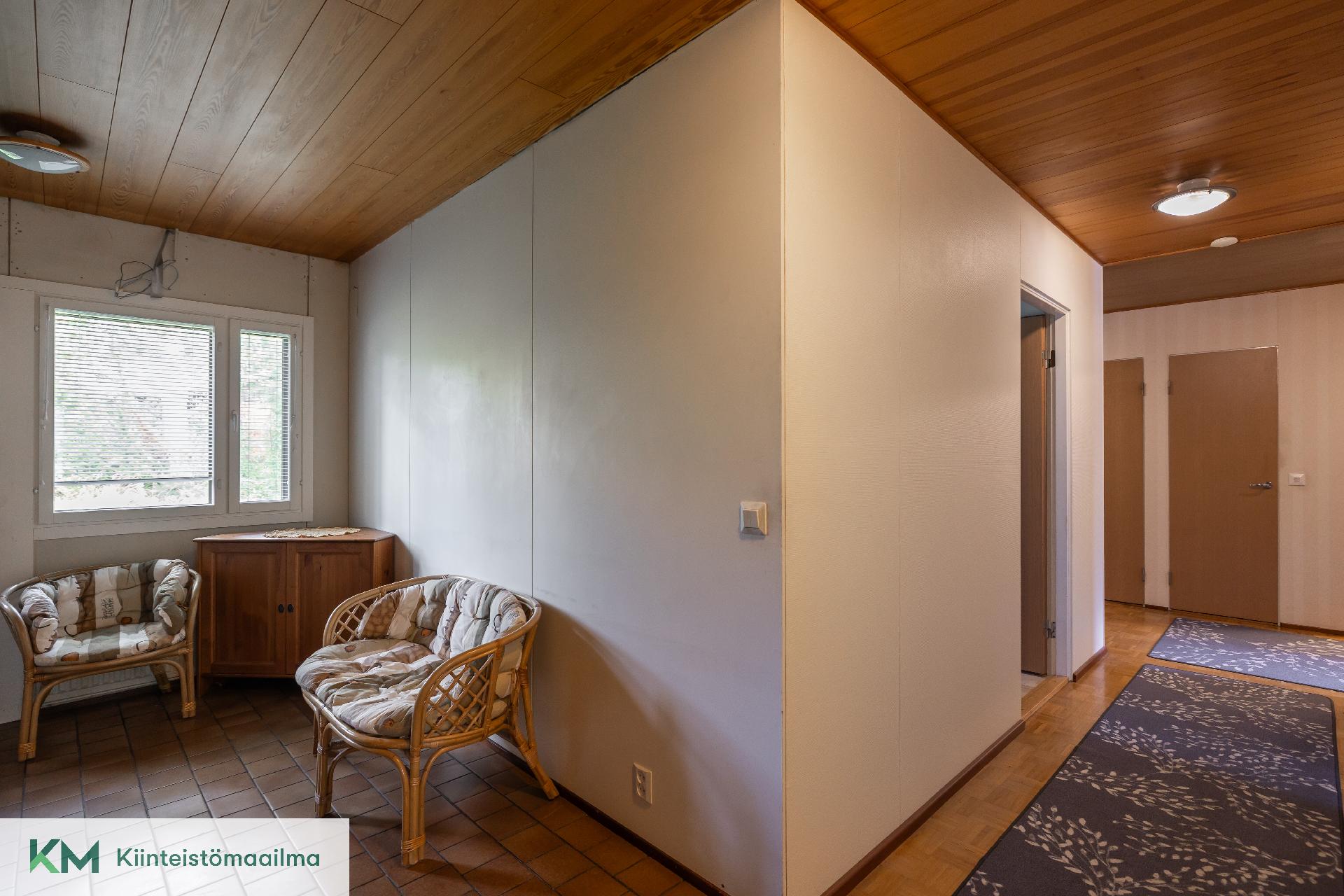 Oksapolku 1, Aittakorpi, Kotka