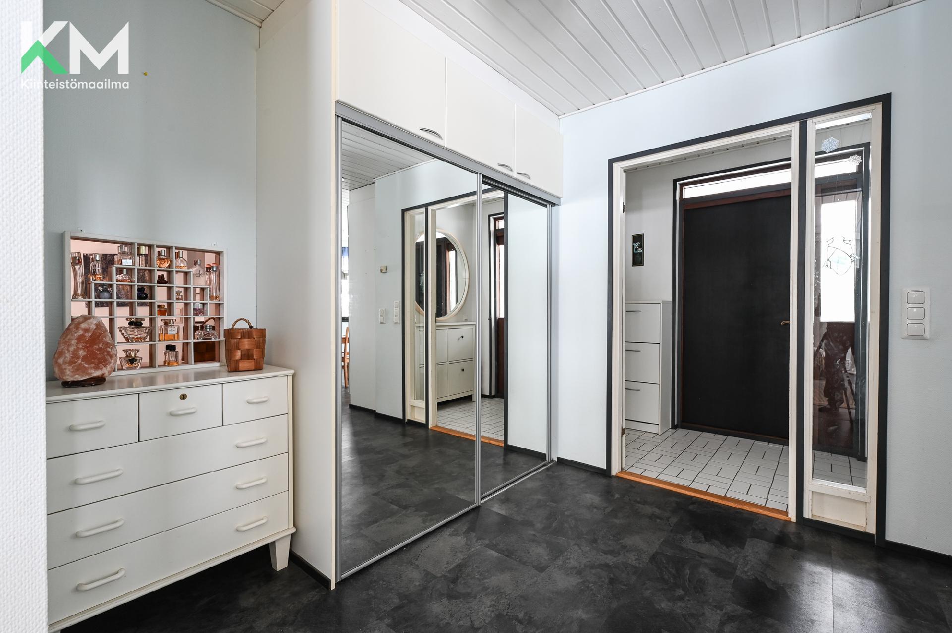 Vanhatie 1, Reinikka, Kurikka