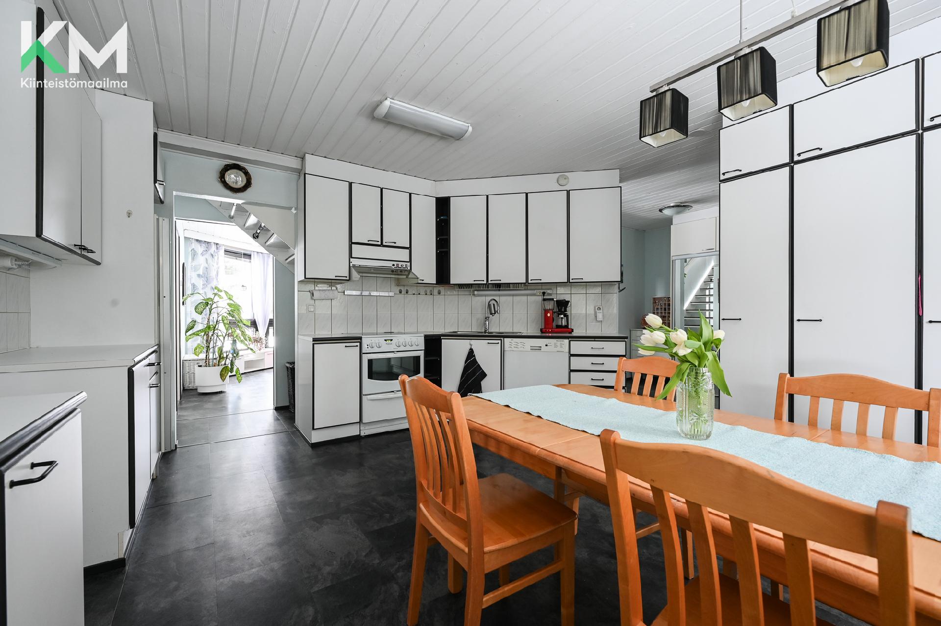 Vanhatie 1, Reinikka, Kurikka