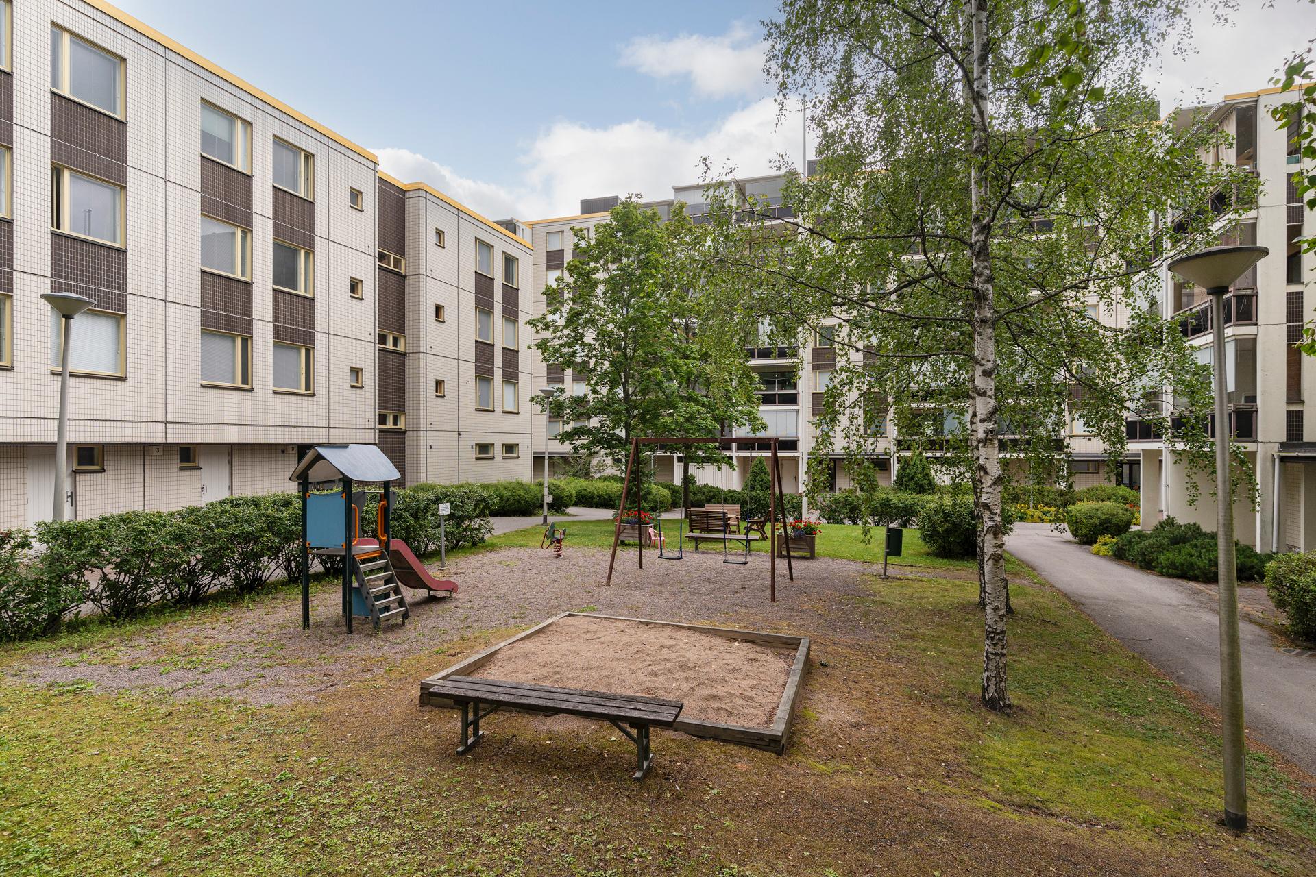 Kivikirveenkuja 3, Myyrmäki, Vantaa