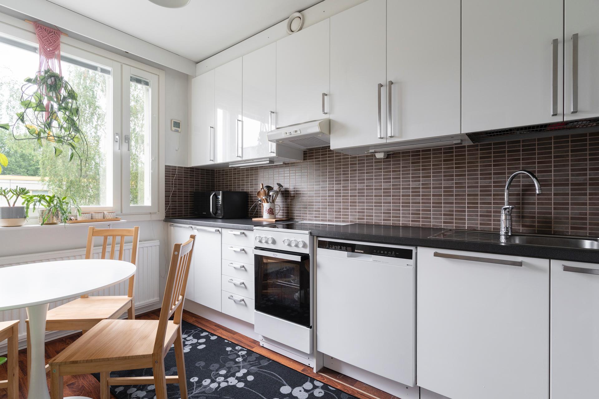 Kivikirveenkuja 3, Myyrmäki, Vantaa