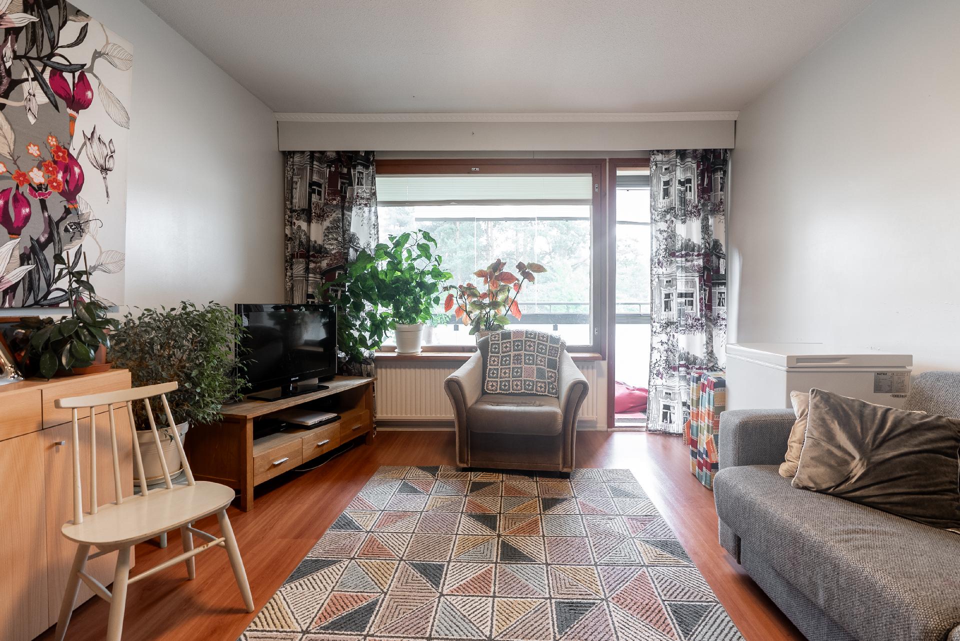 Maakotkantie 16, Kaukovainio, Oulu