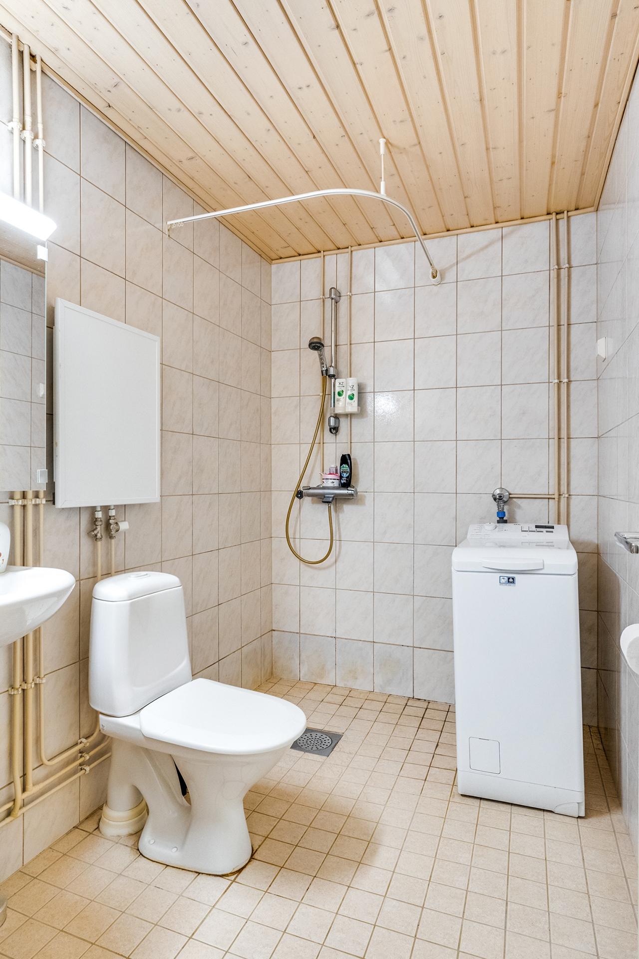 Lentokentänkatu 1, Rantaperkiö, Tampere