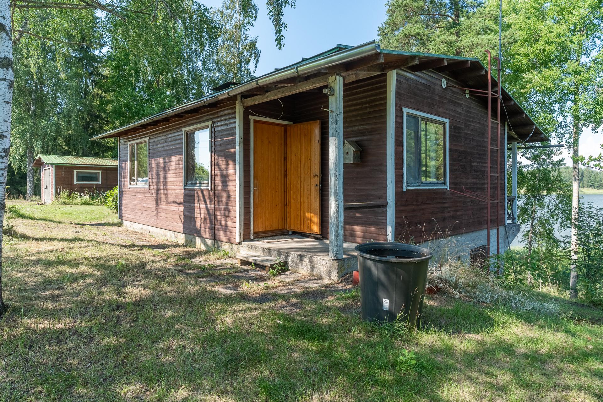 Toinen sisäänkäynti