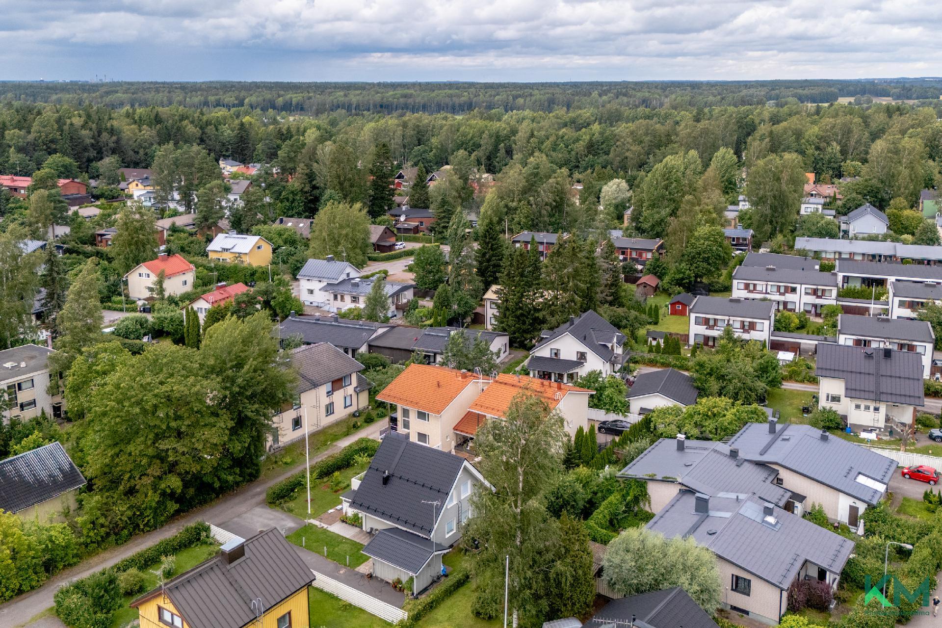 Raiviontie 3b, Paloheinä, Helsinki