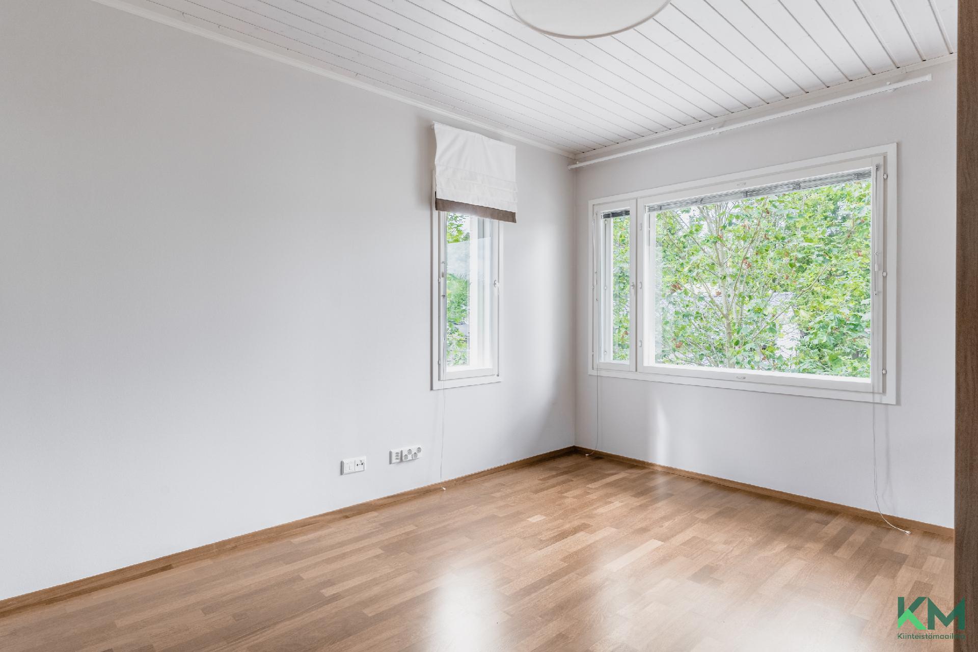 Raiviontie 3b, Paloheinä, Helsinki