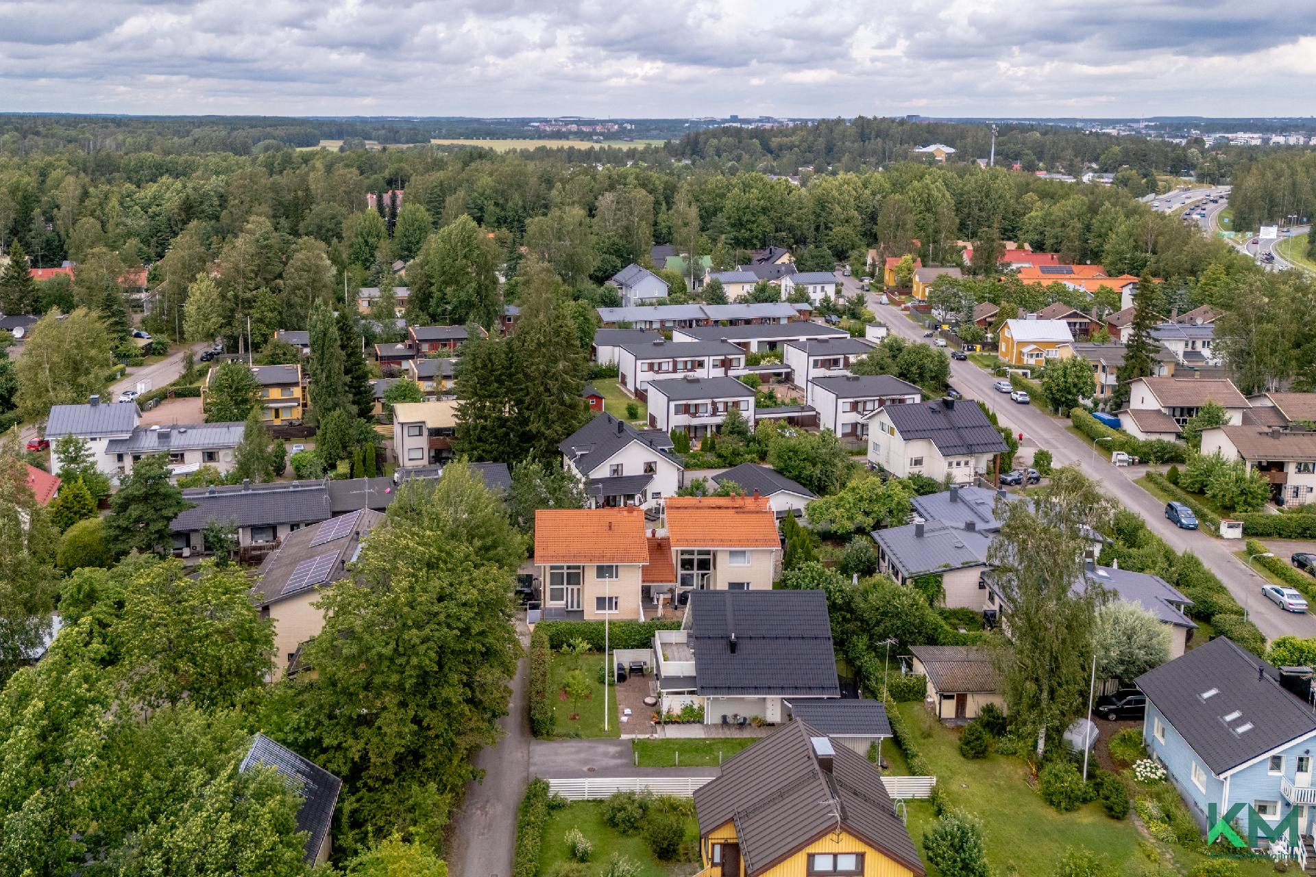 Raiviontie 3b, Paloheinä, Helsinki