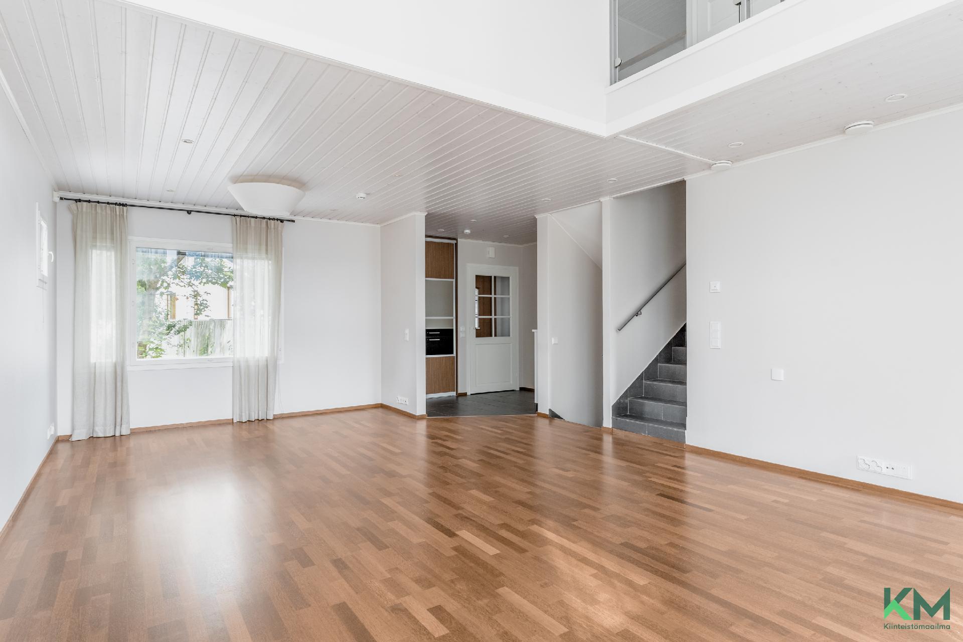 Olohuoneen avaruutta