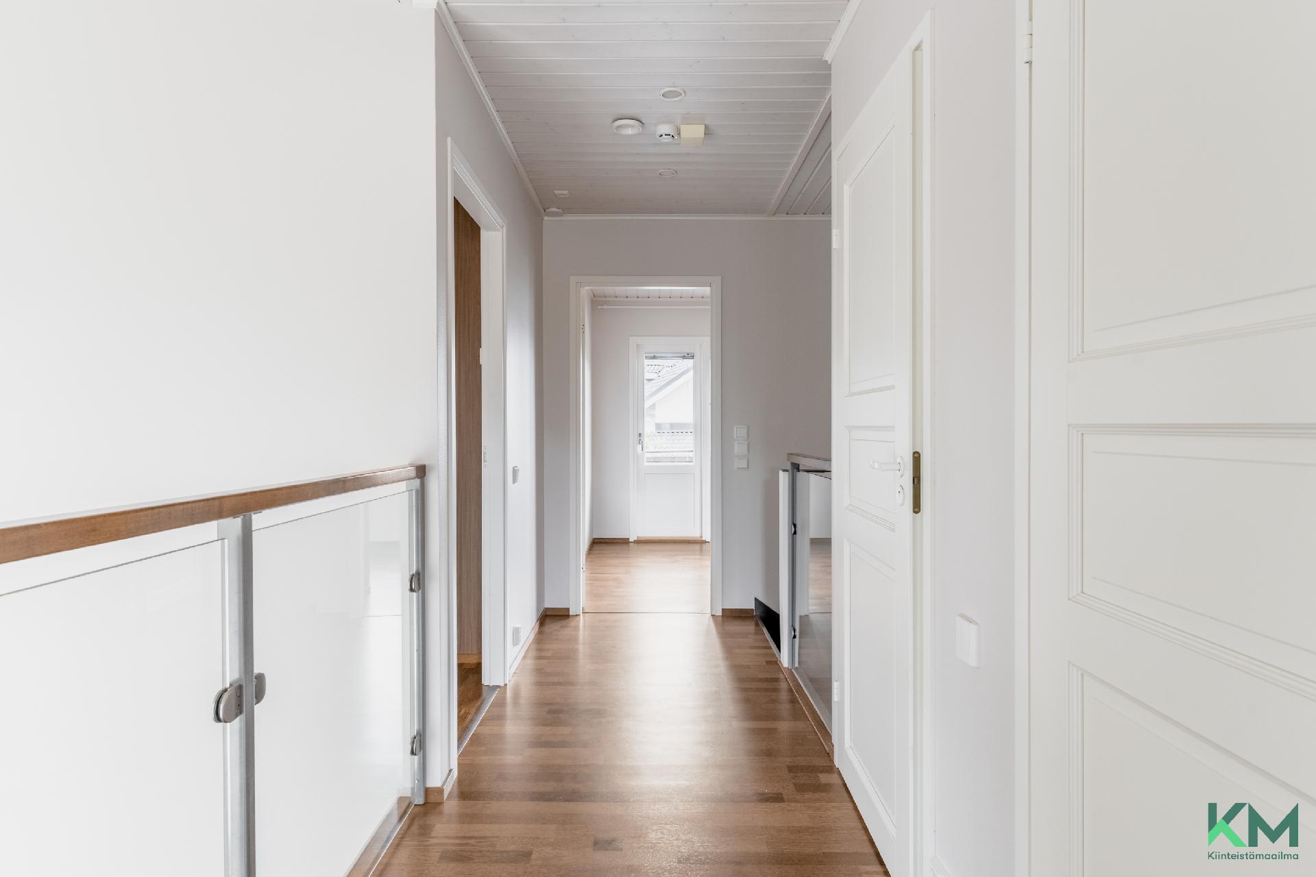 Raiviontie 3b, Paloheinä, Helsinki