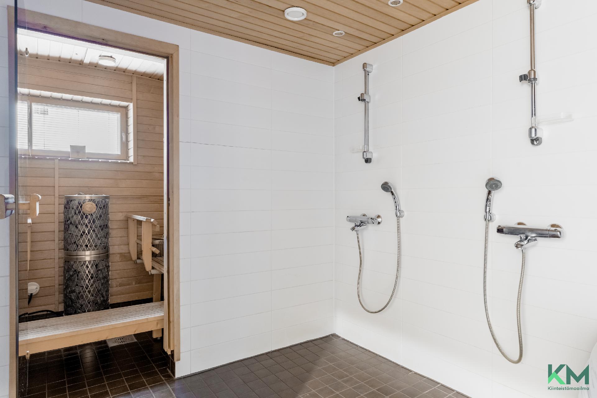 Raiviontie 3b, Paloheinä, Helsinki