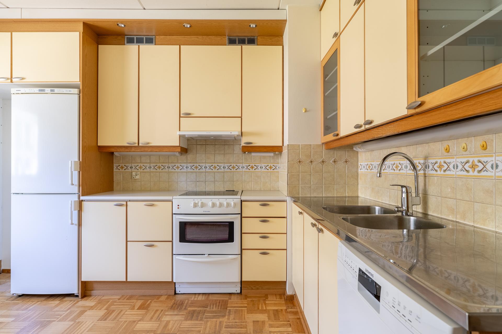 Piispantie 4, Pitäjänmäki, Helsinki