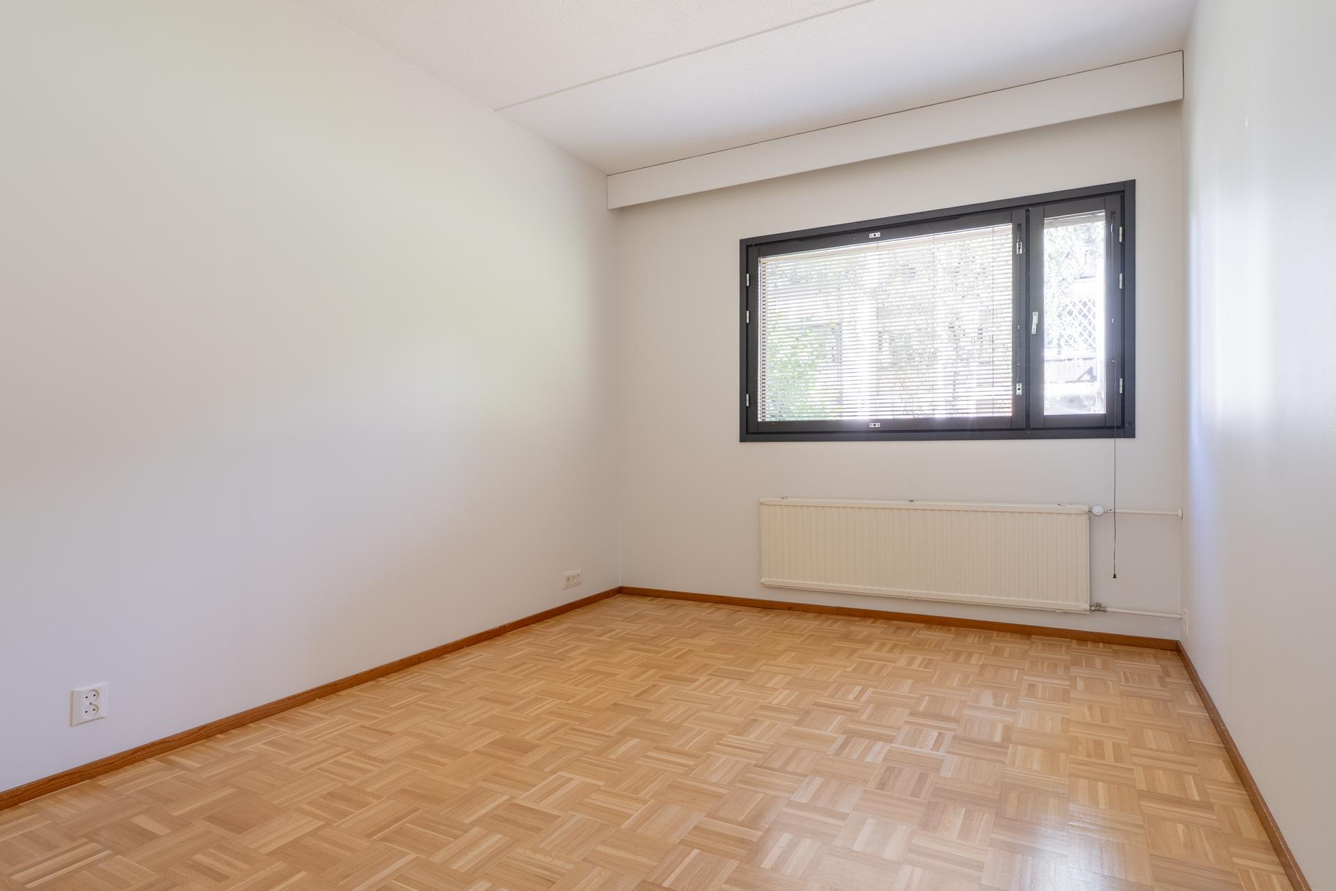 Piispantie 4, Pitäjänmäki, Helsinki