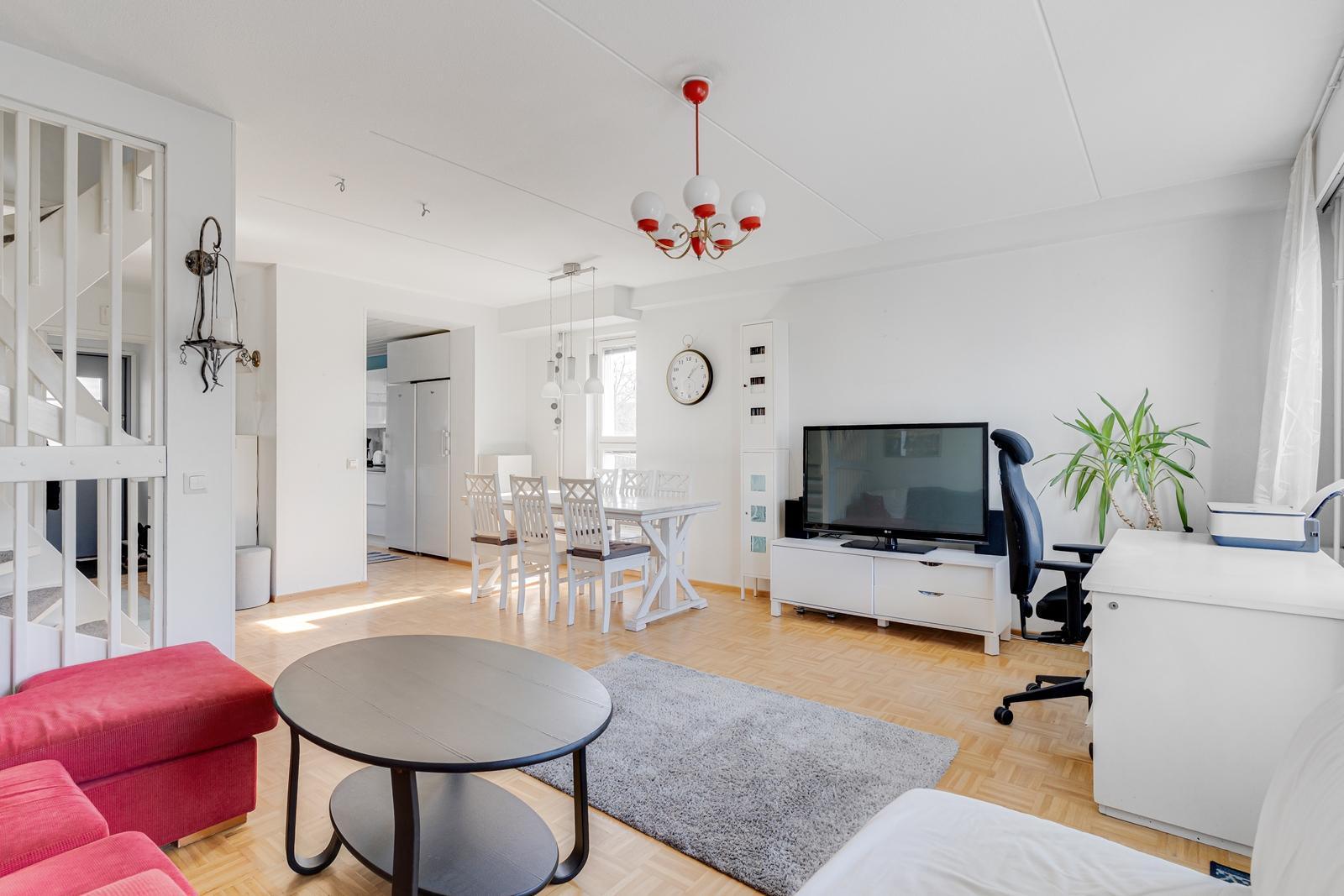 Heinäpellontie 9, Tapaninkylä, Helsinki