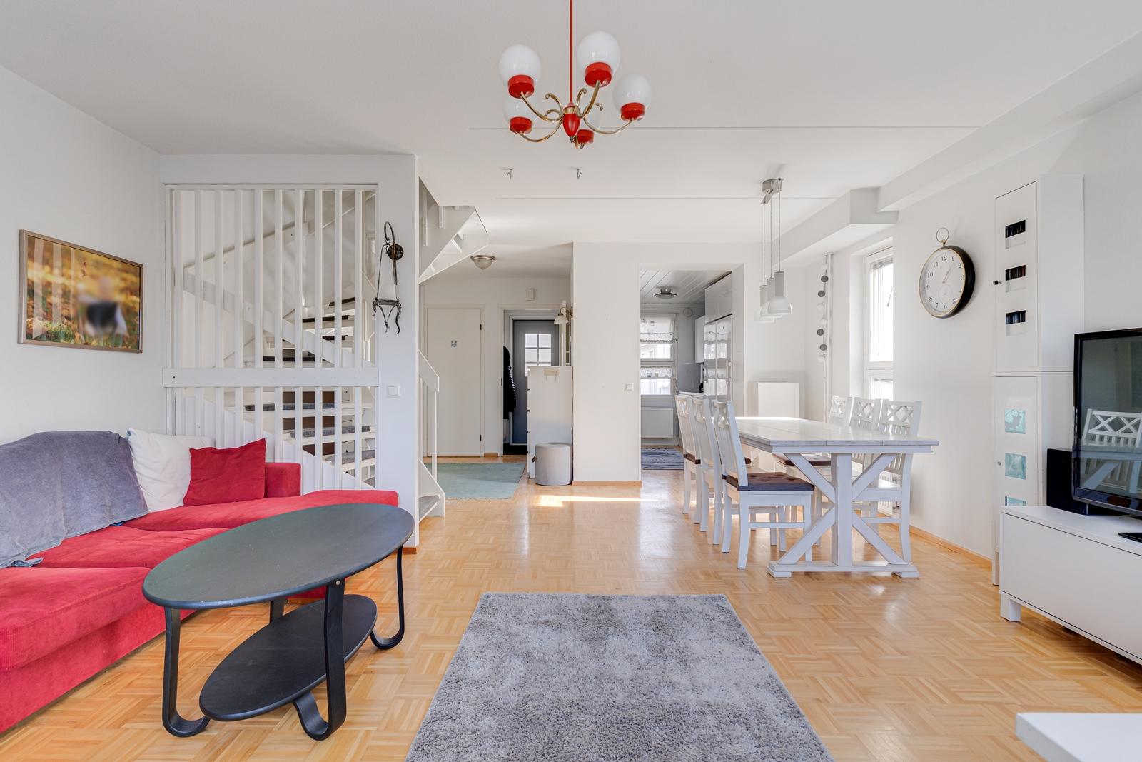 Heinäpellontie 9, Tapaninkylä, Helsinki