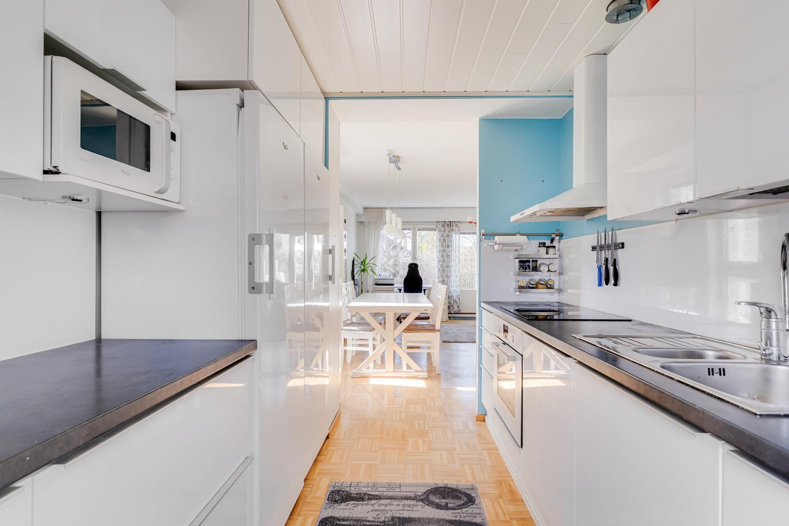 Heinäpellontie 9, Tapaninkylä, Helsinki