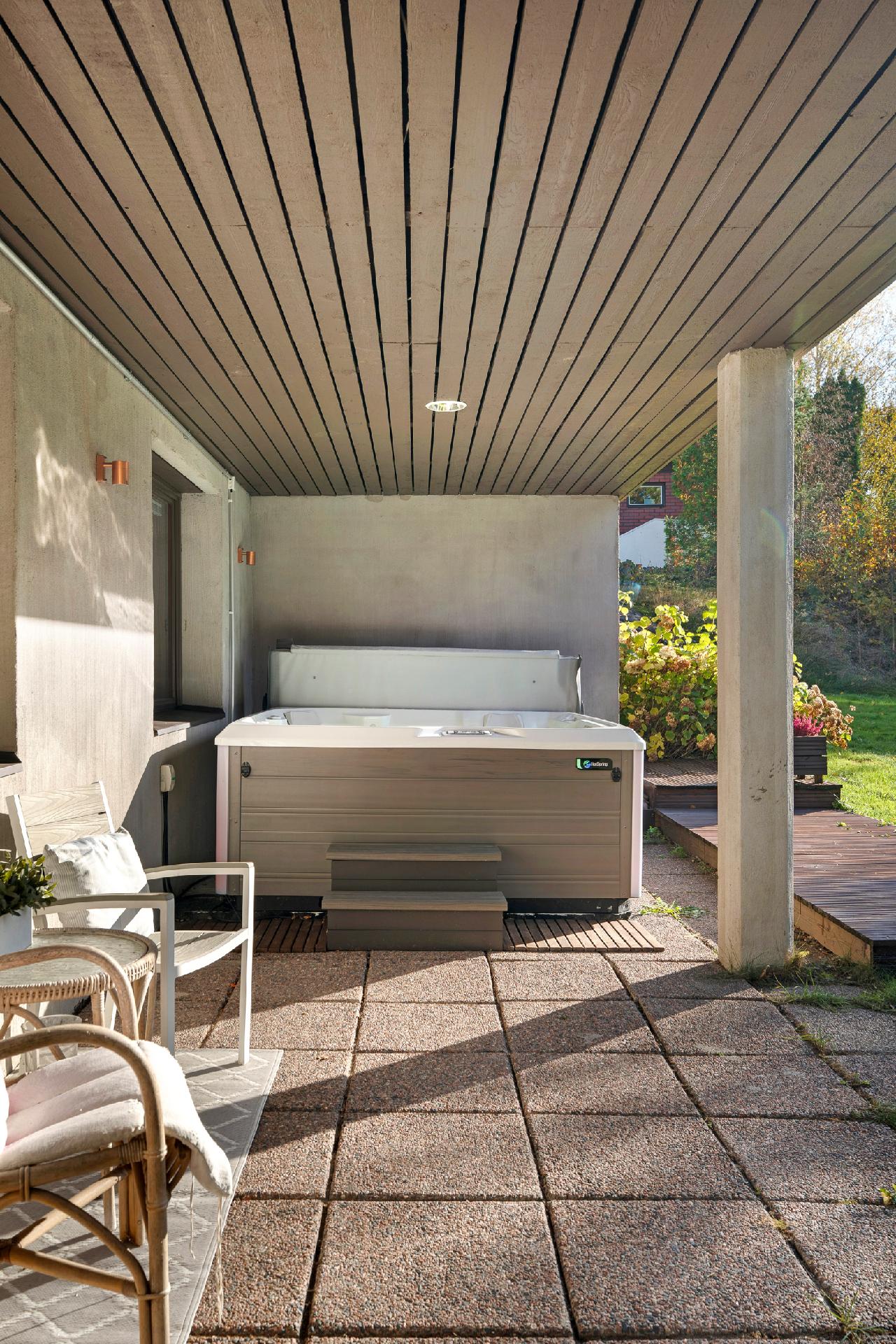 Laaksonpohjantie 15, Laaksolahti, Espoo