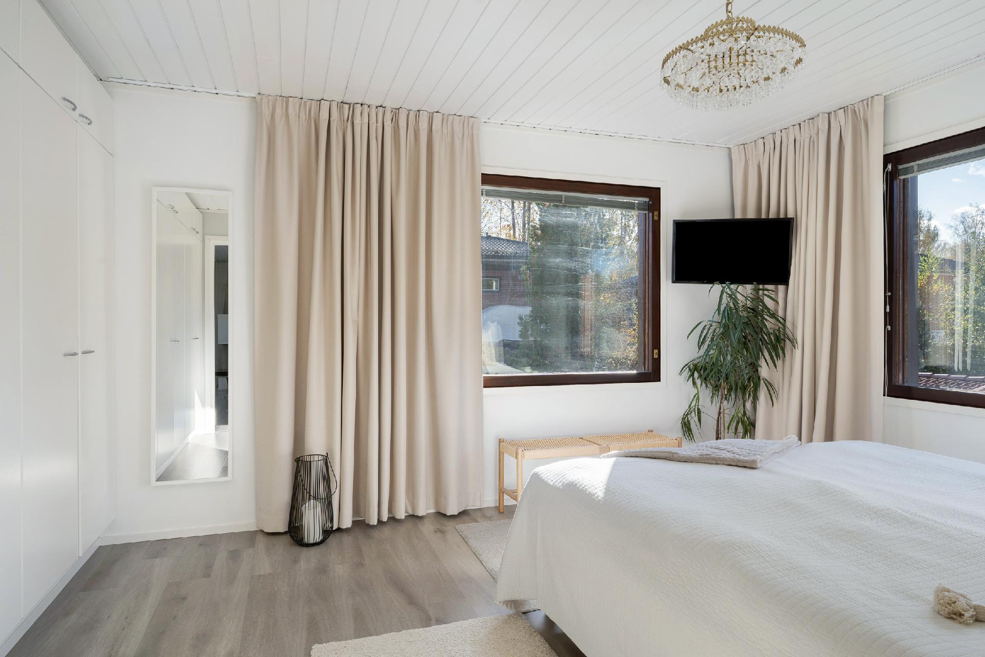 Laaksonpohjantie 15, Laaksolahti, Espoo