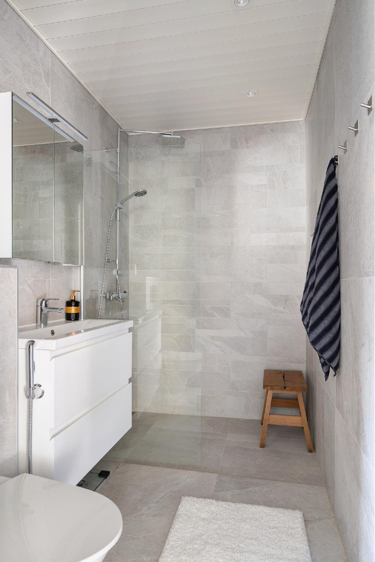 Laaksonpohjantie 15, Laaksolahti, Espoo