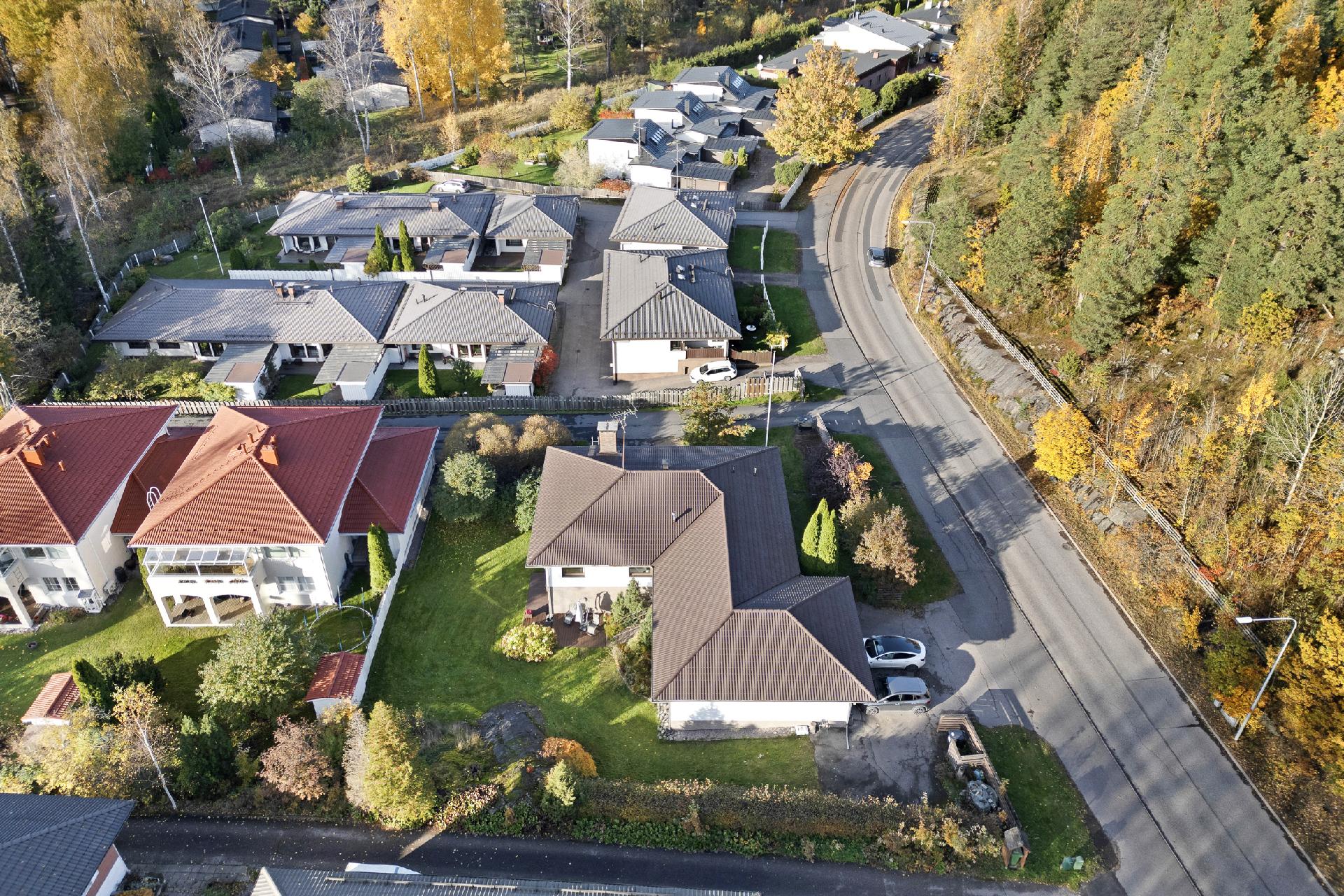 Laaksonpohjantie 15, Laaksolahti, Espoo