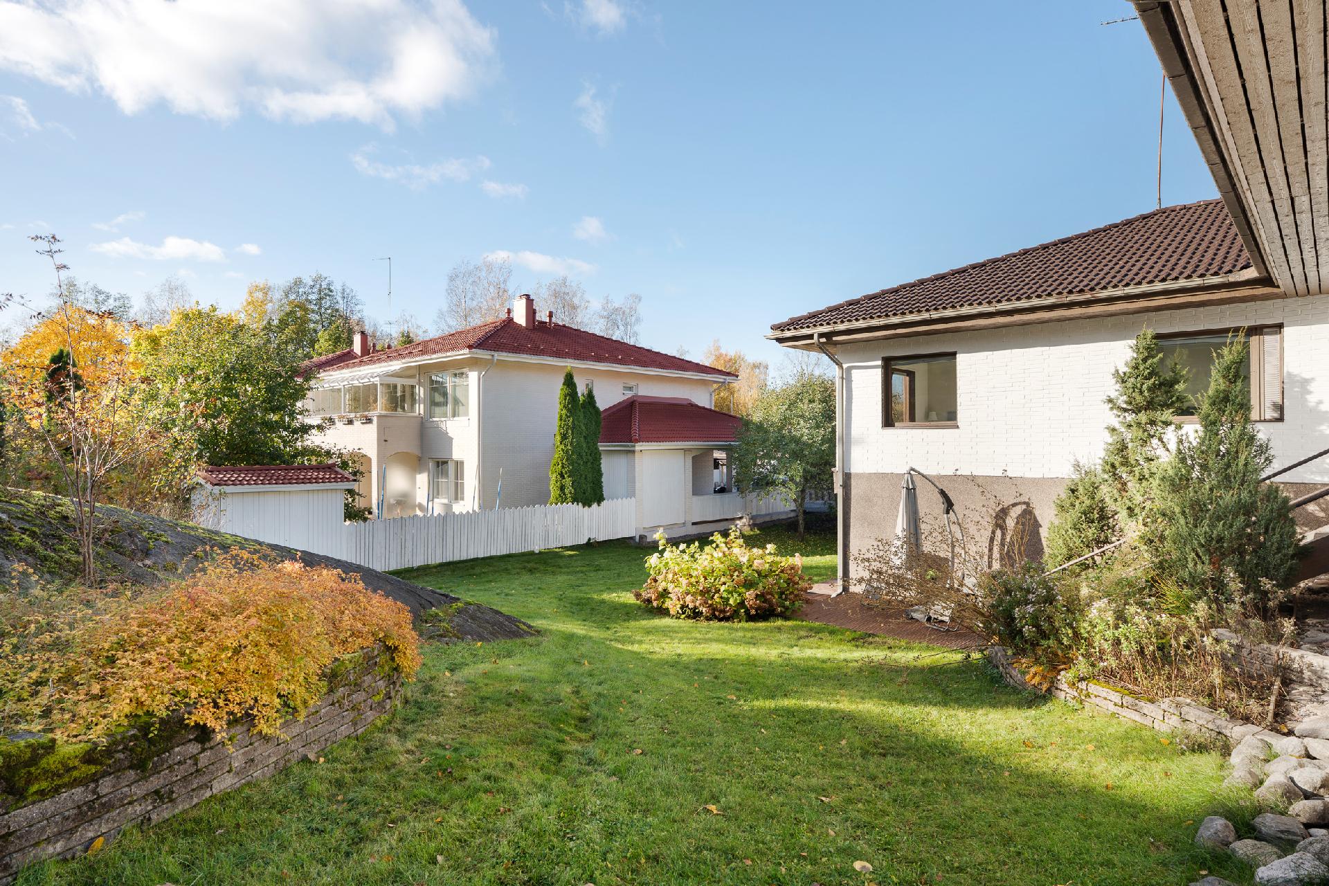 Laaksonpohjantie 15, Laaksolahti, Espoo