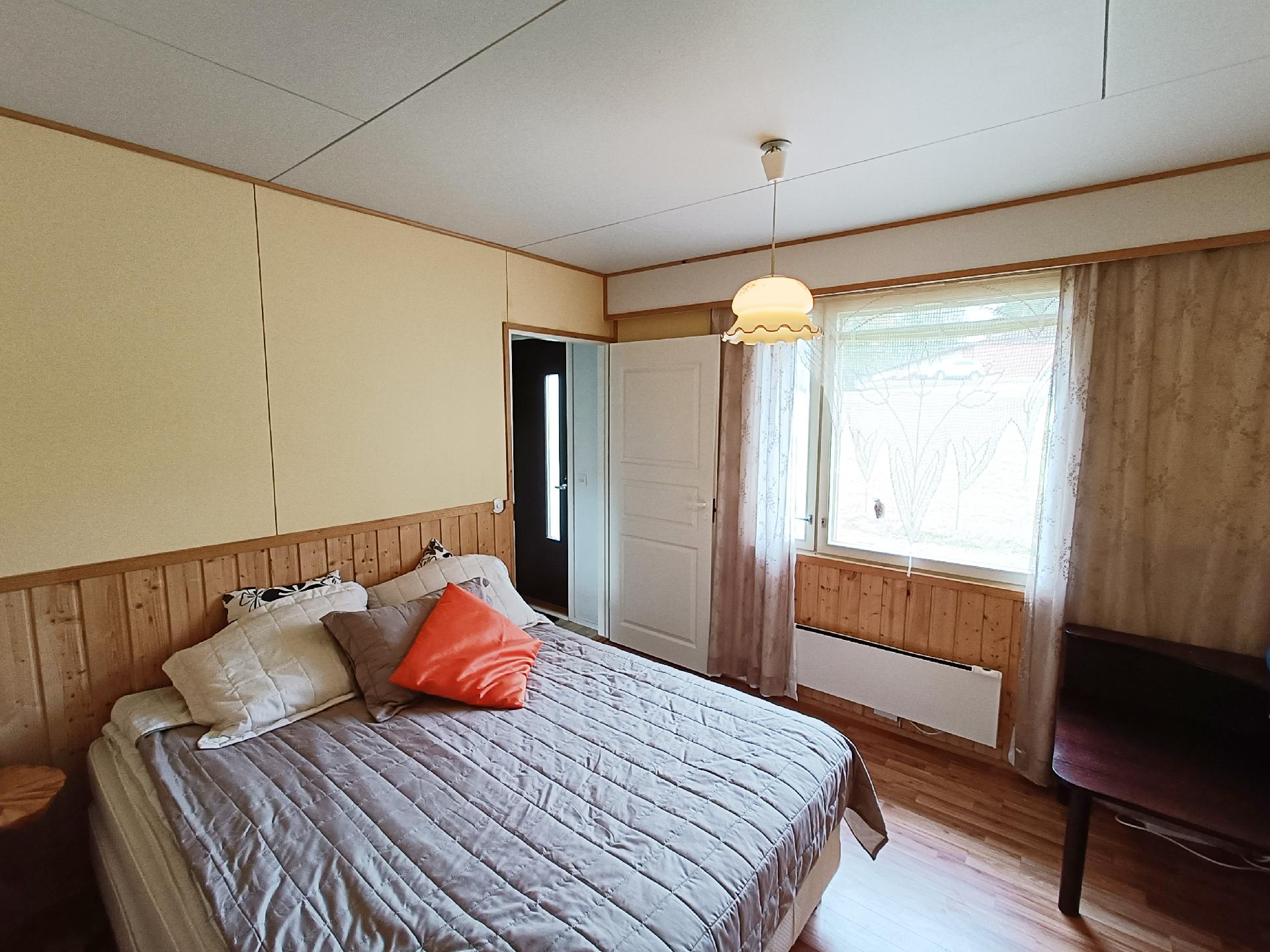 Koulutie 11, Hirvensalmi