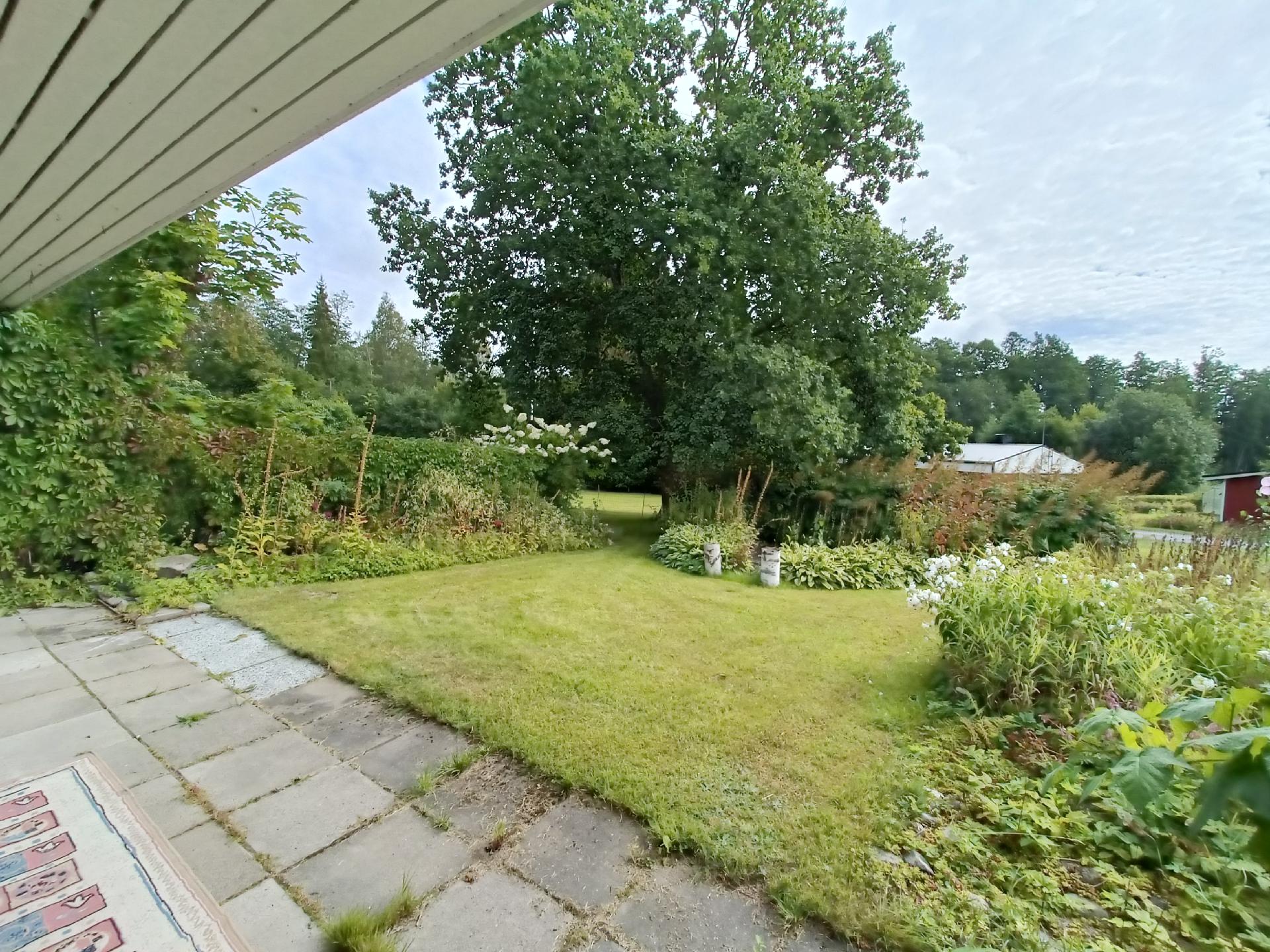 Koulutie 11, Hirvensalmi