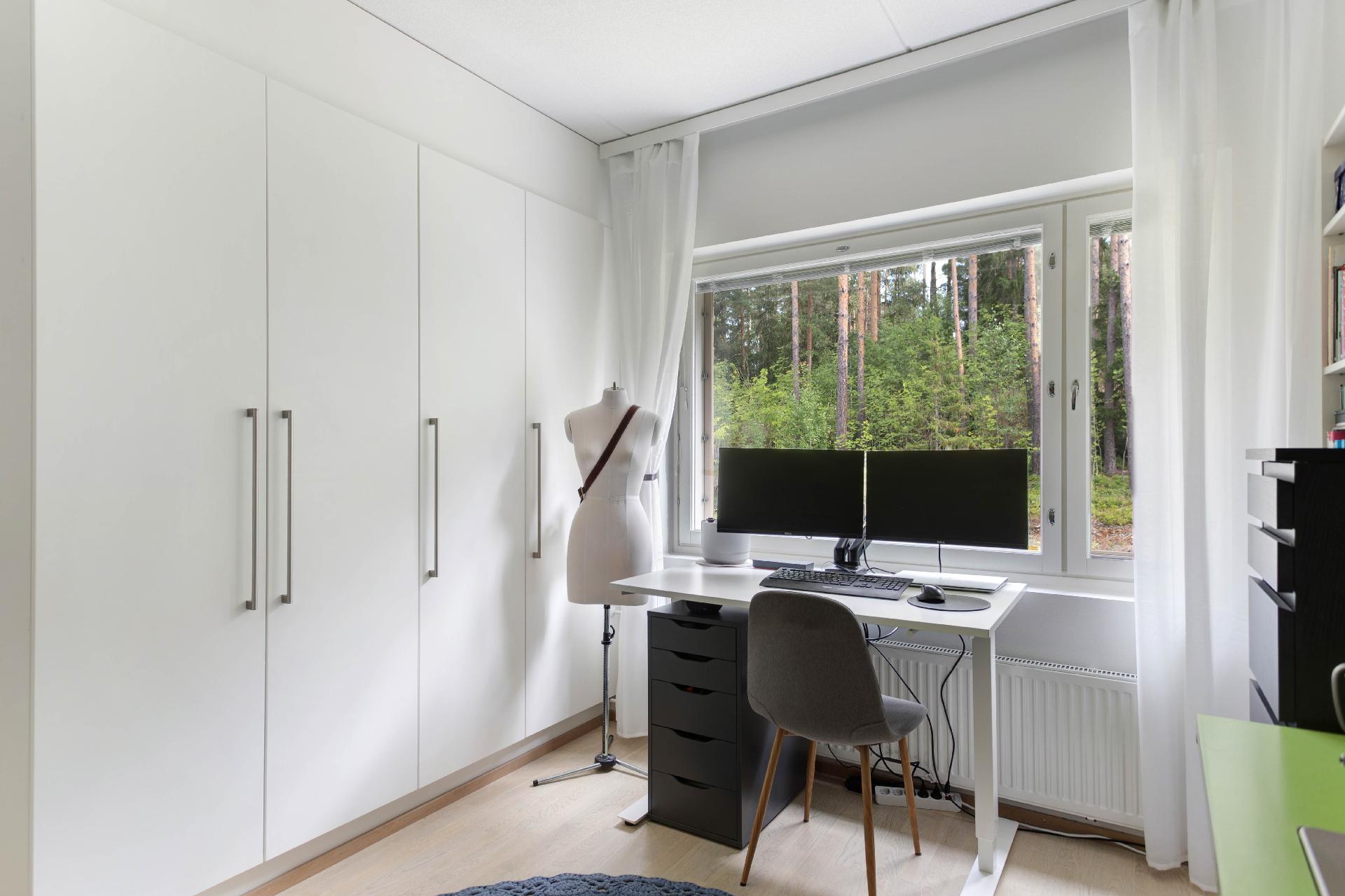 Klariksentie 4D, Suurpelto, Espoo