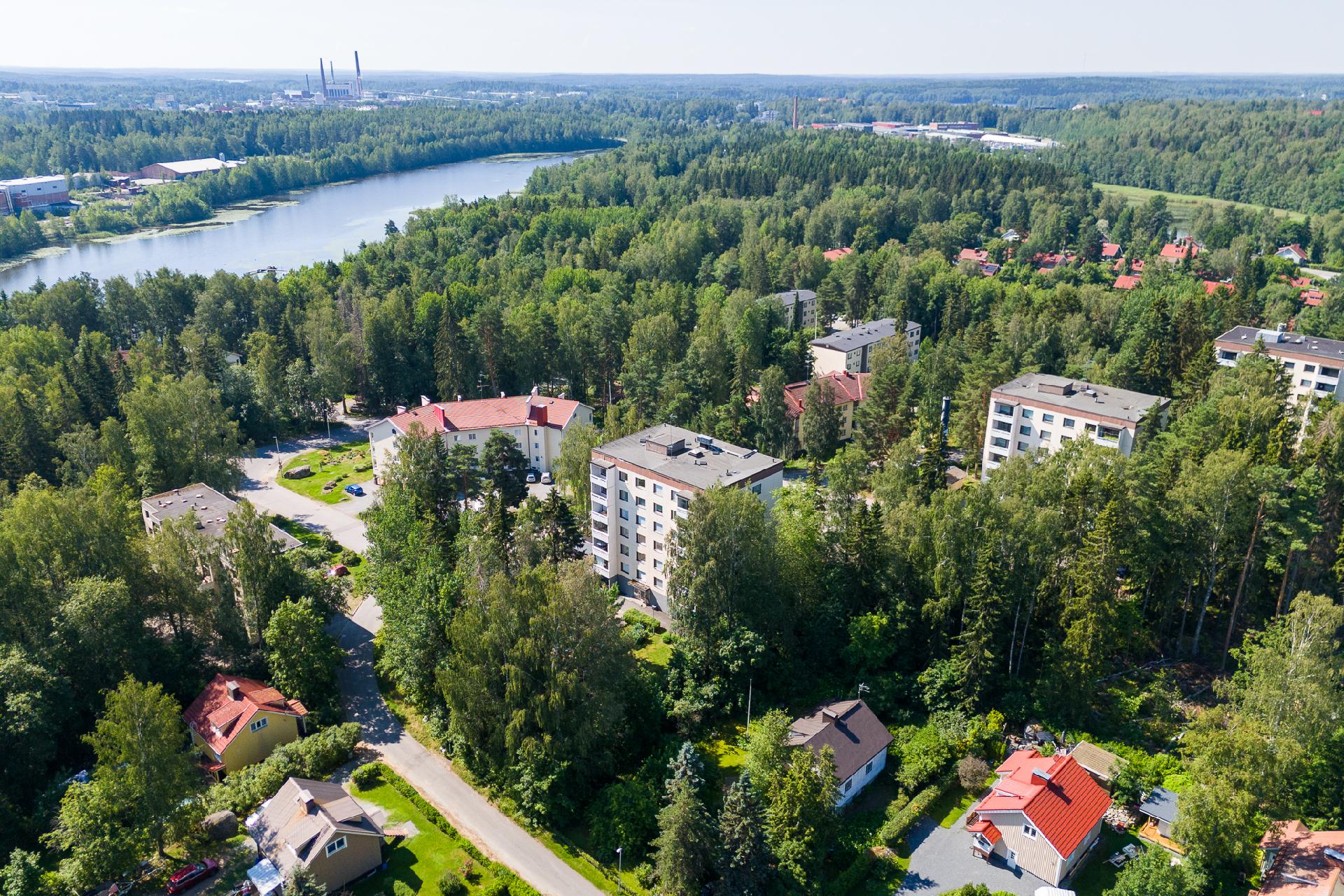 Karjalantie 7, Ulvajanniemi, Valkeakoski