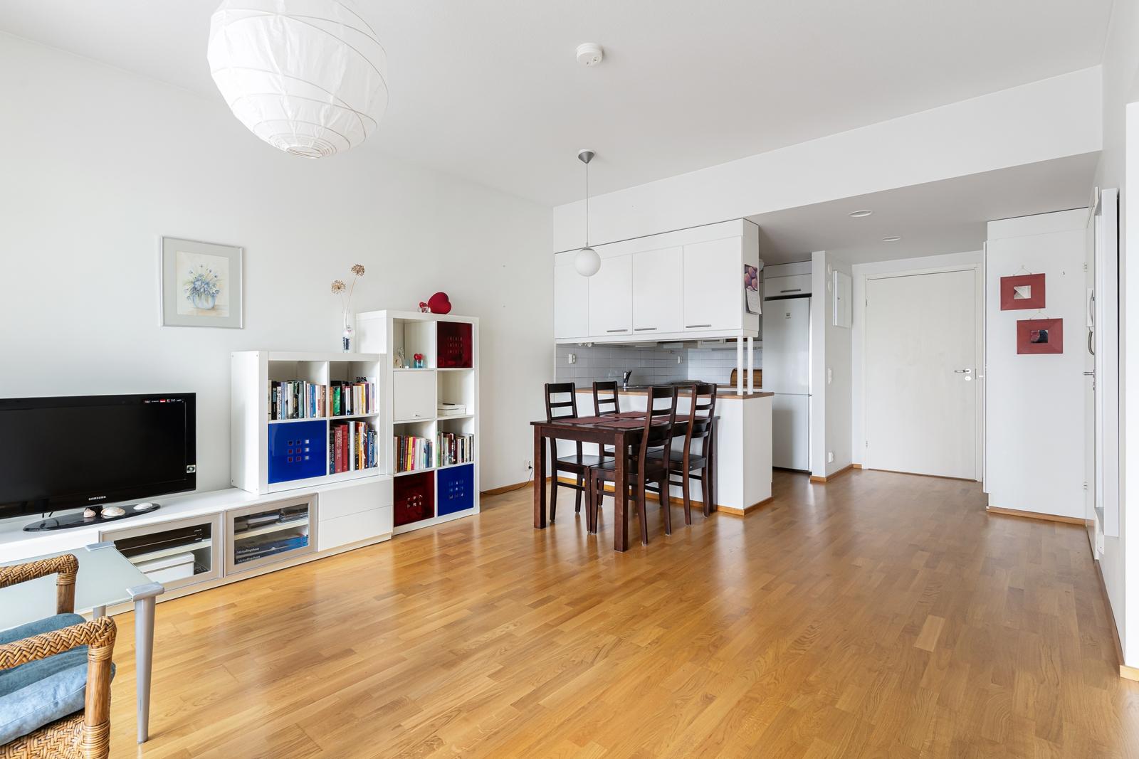 olohuone-ruokailutila